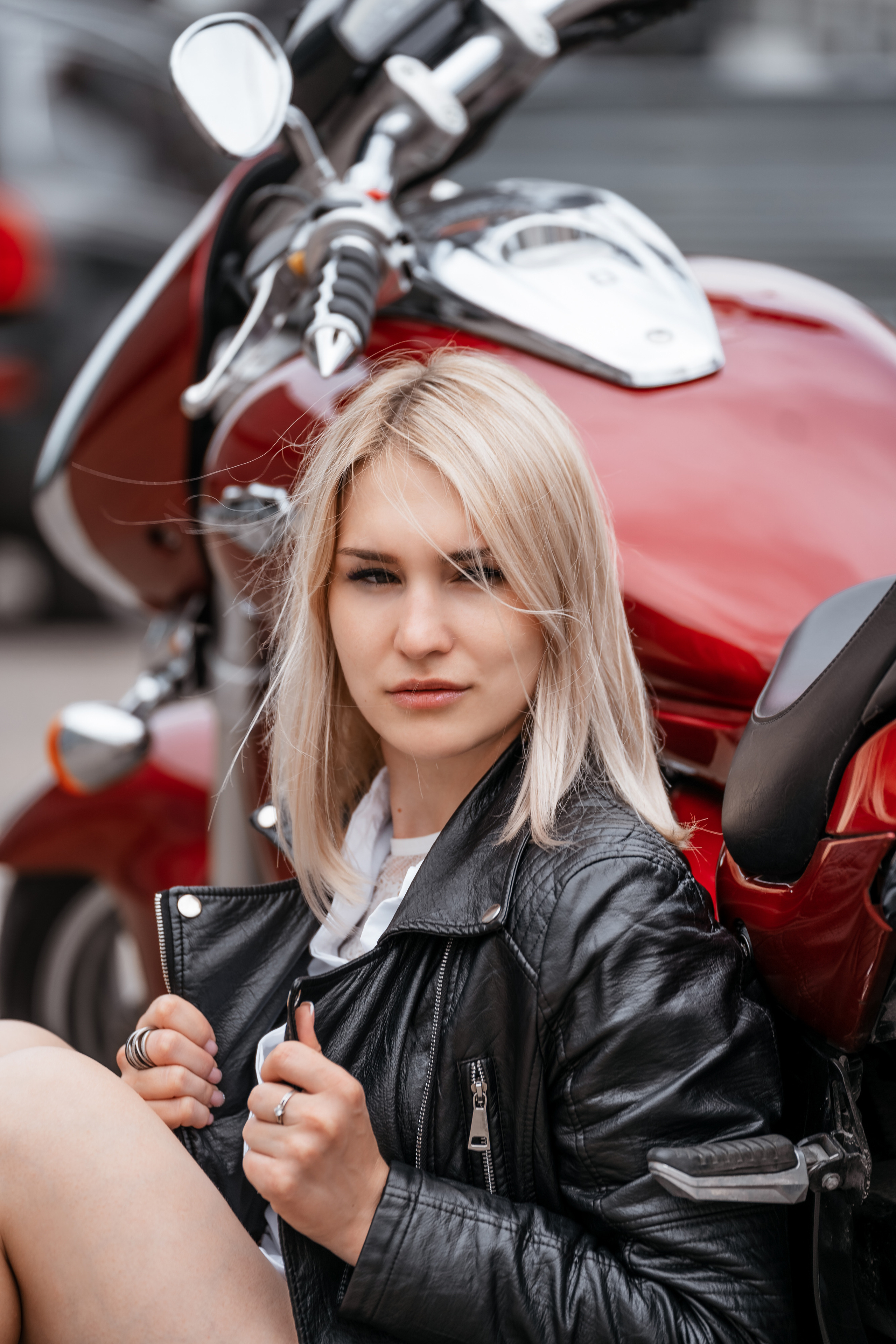 Девушка и мотоцикл. Репотражный и семейный фотограф в Москве Герлинг Радмила