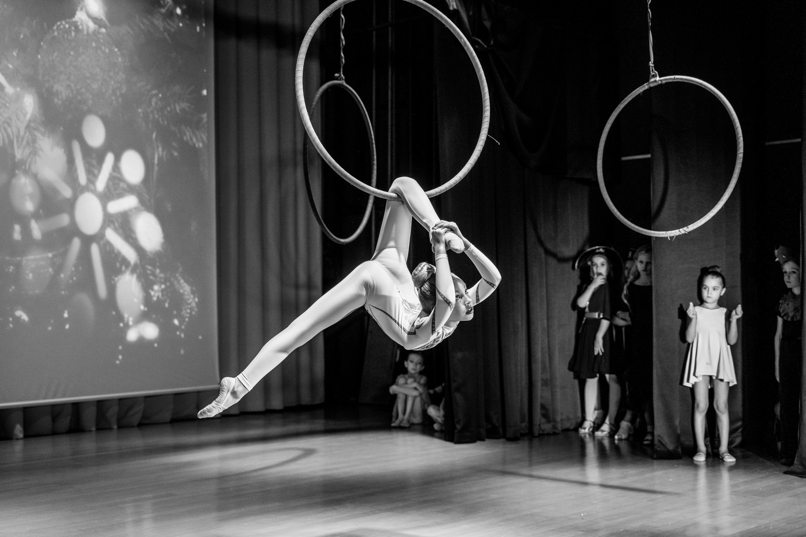 Отчетный концерт Танцевальной студии Манго. Репотражный и семейный фотограф в Москве Герлинг Радмила