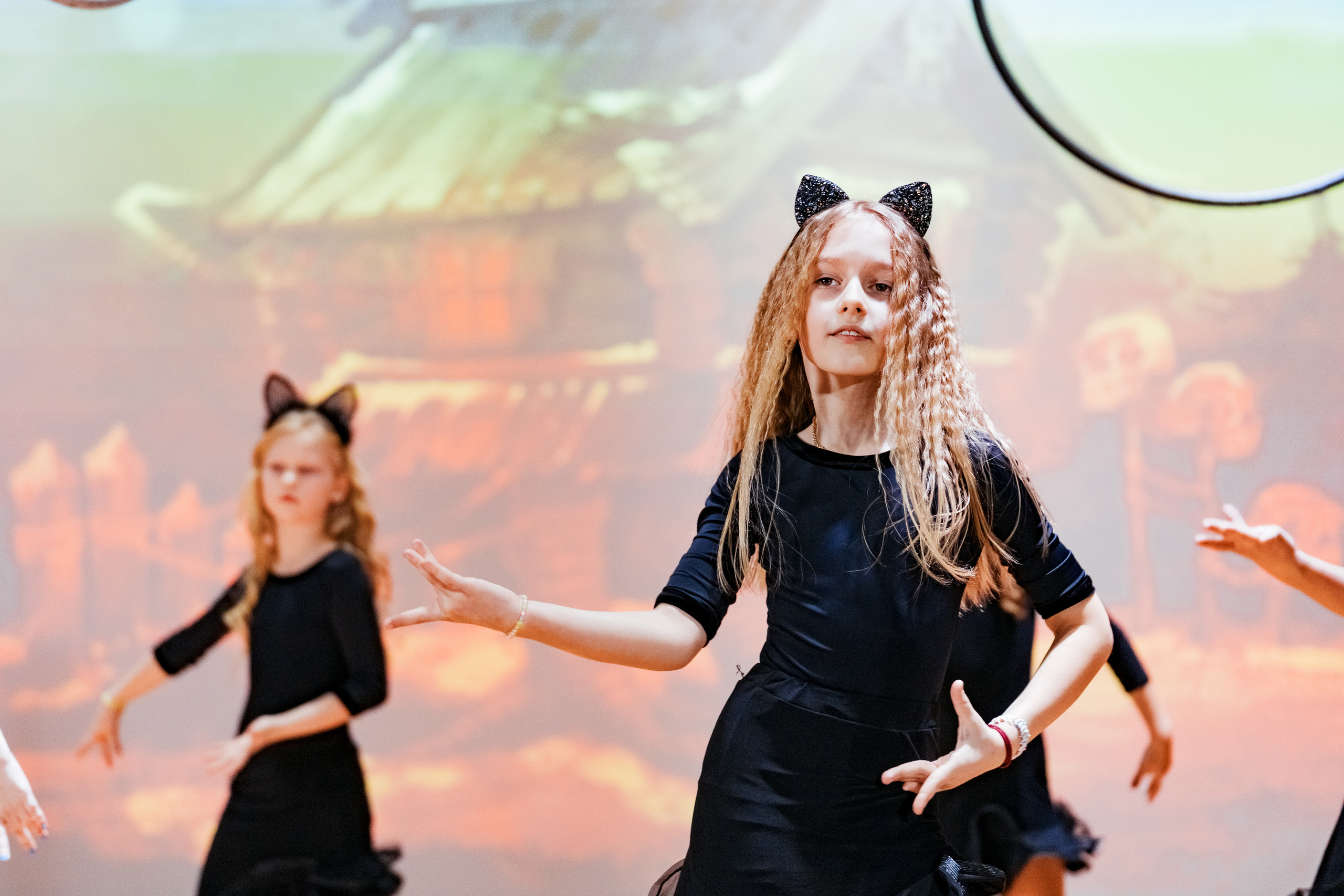 Отчетный концерт Танцевальной студии Манго. Репотражный и семейный фотограф в Москве Герлинг Радмила