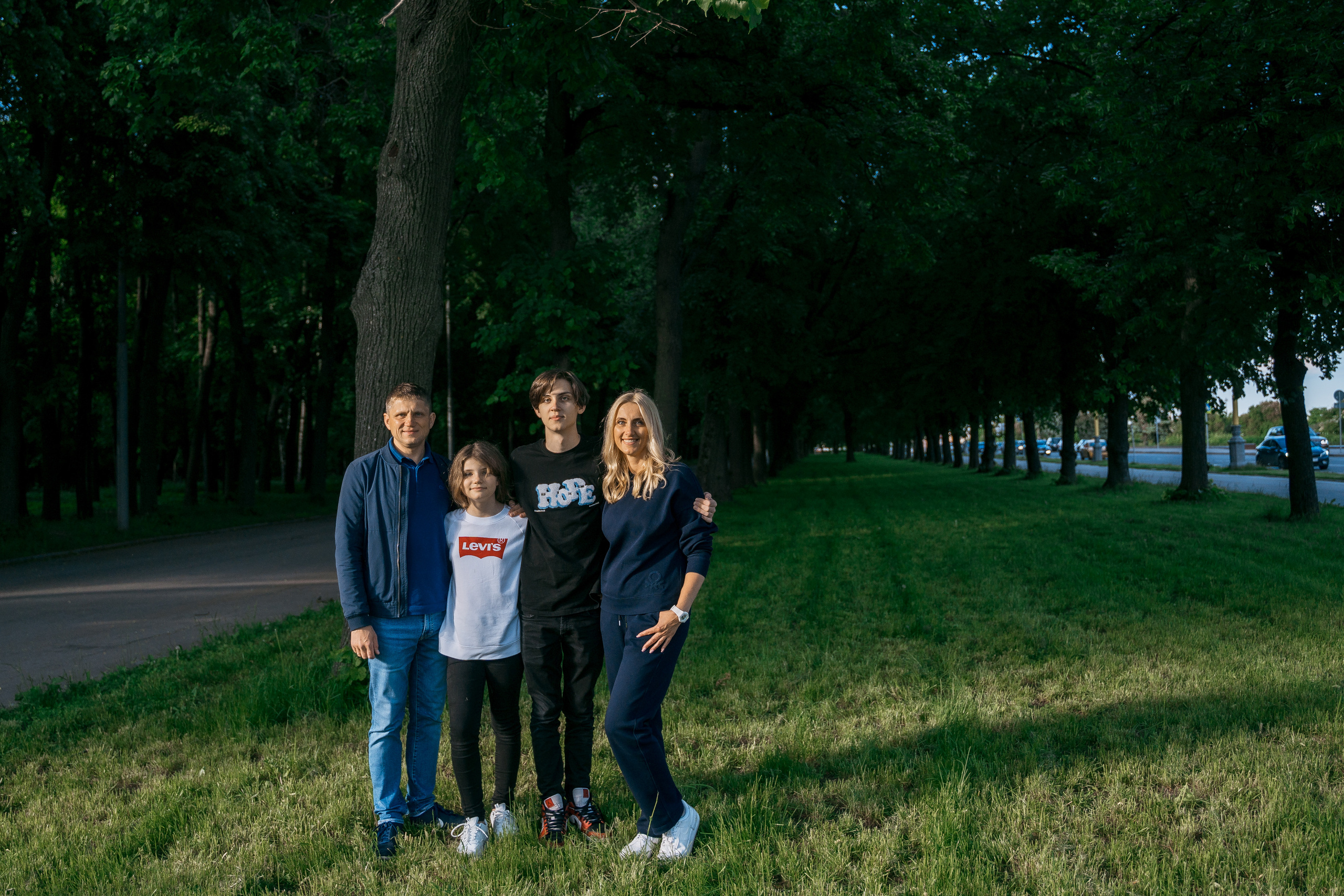 Семейная прогулка у МГУ. Репотражный и семейный фотограф в Москве Герлинг Радмила