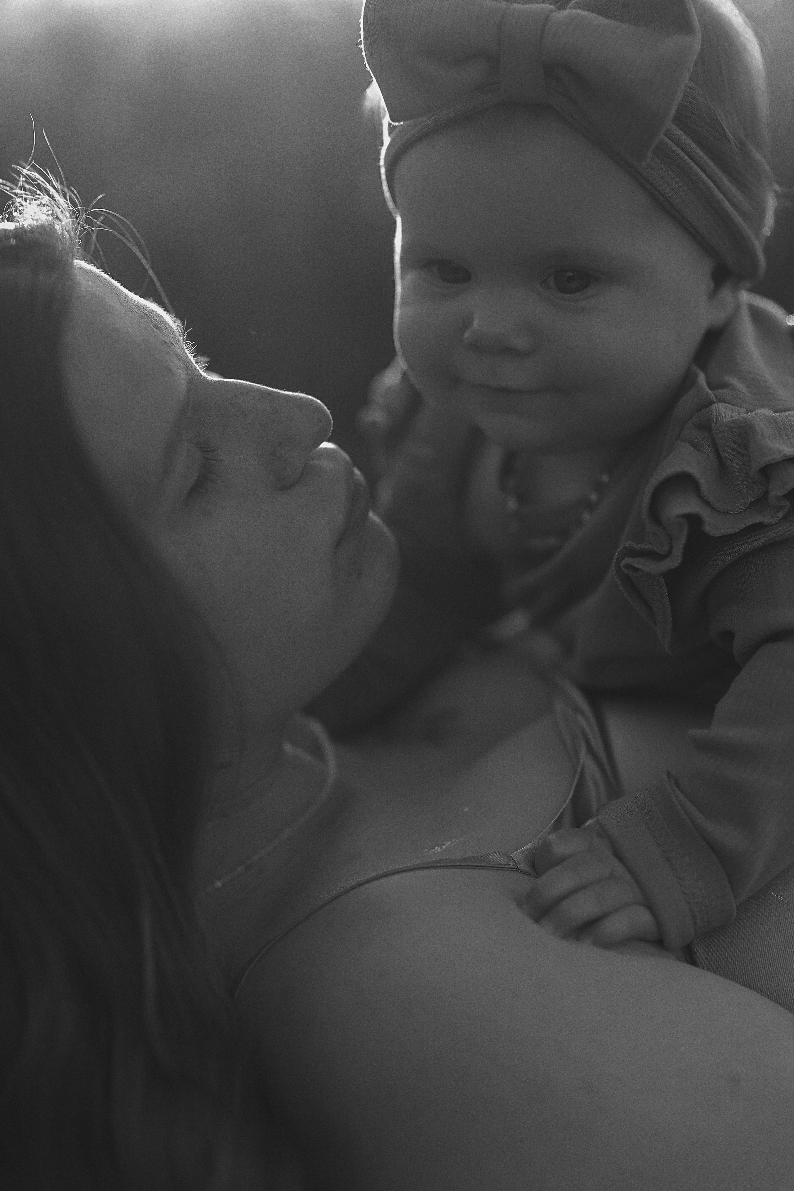 Закатное поле семейная. Семейный фотограф Тюмень, фотограф на роды Салмина Мария