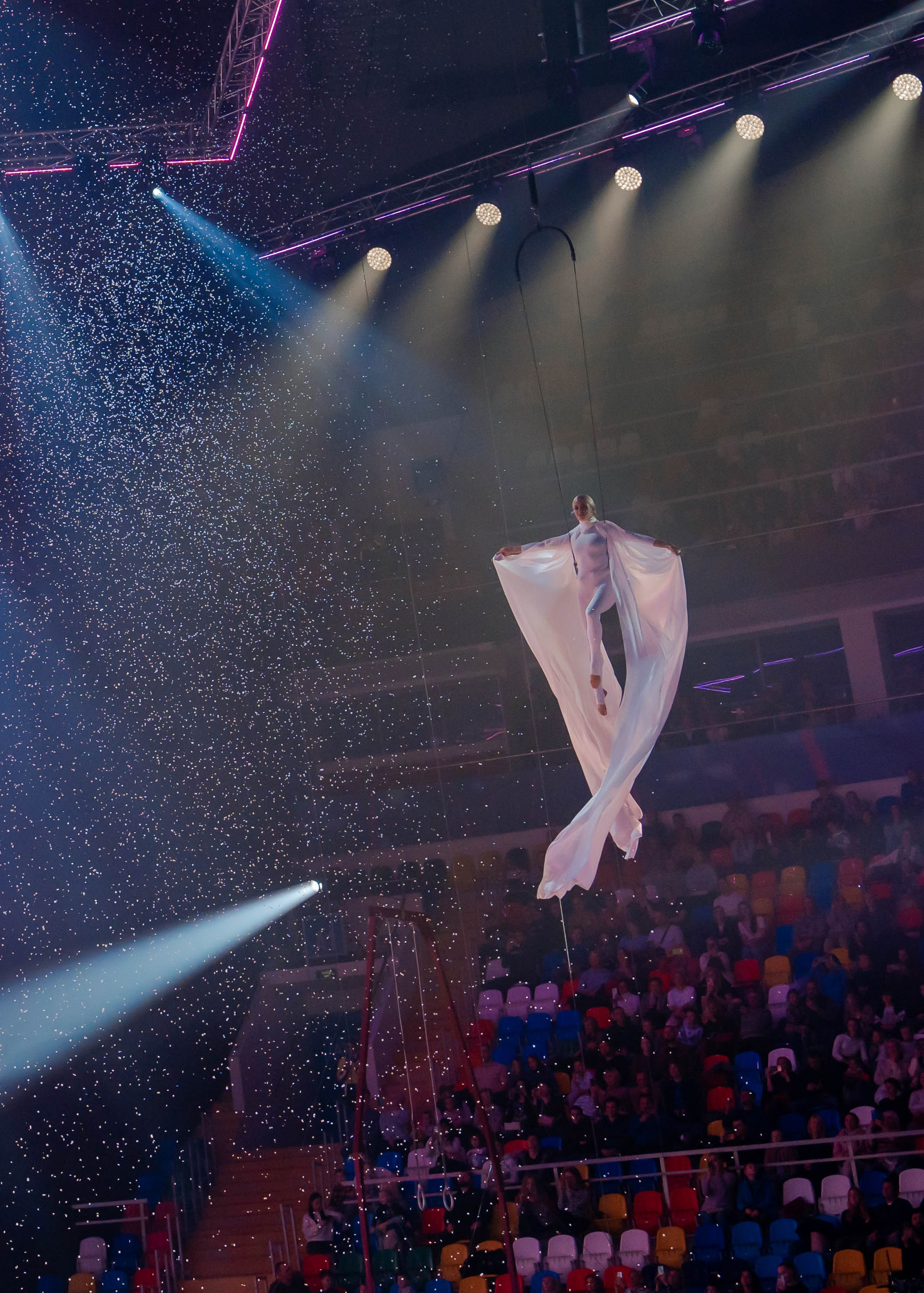 Шоу Алексея Немова 2024. Крамер Юлиана детский и семейный фотограф