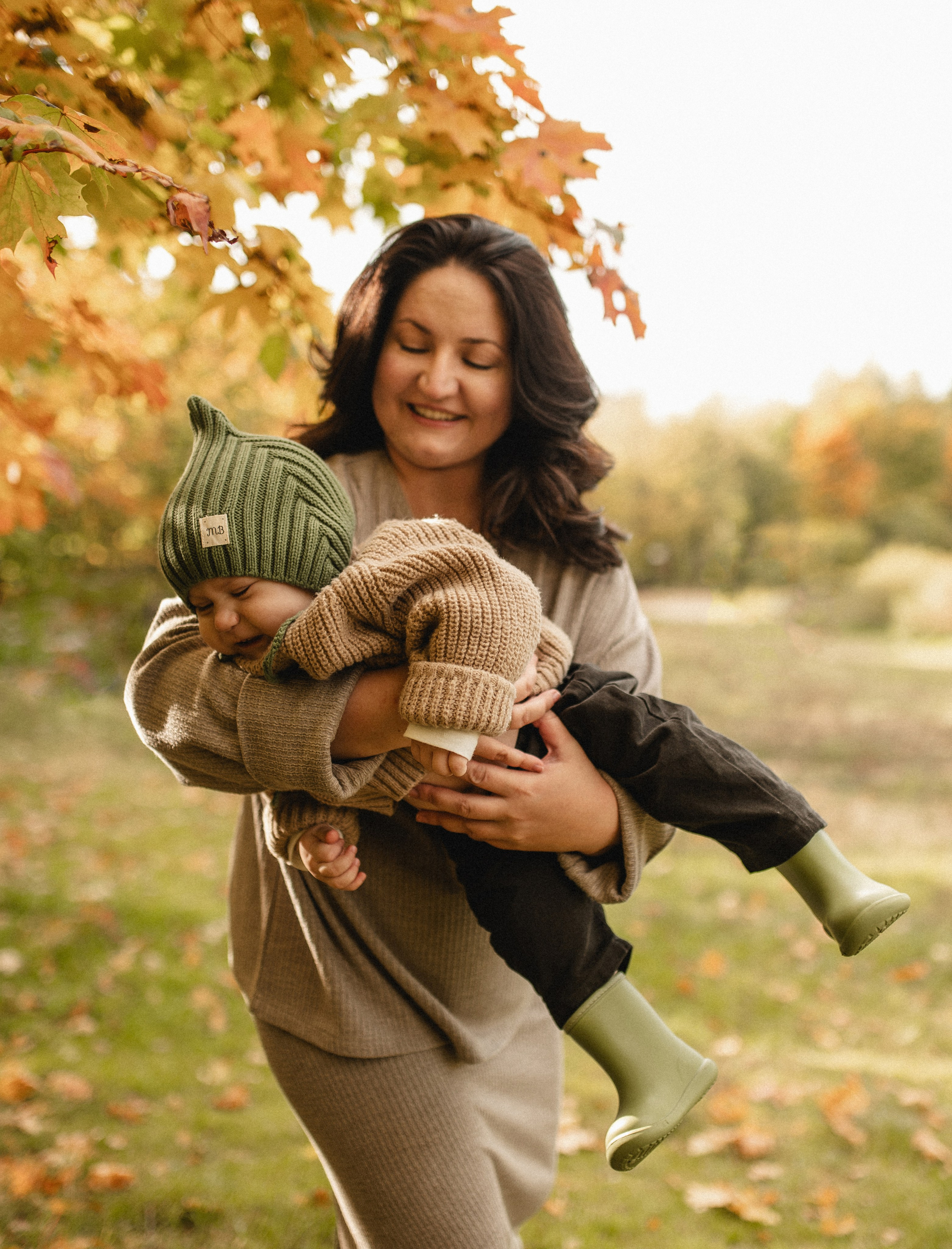 Осенняя фотосессия большой семьи в парке. Семейная фотосессия Бутово Москва фотограф Алина Морщагина