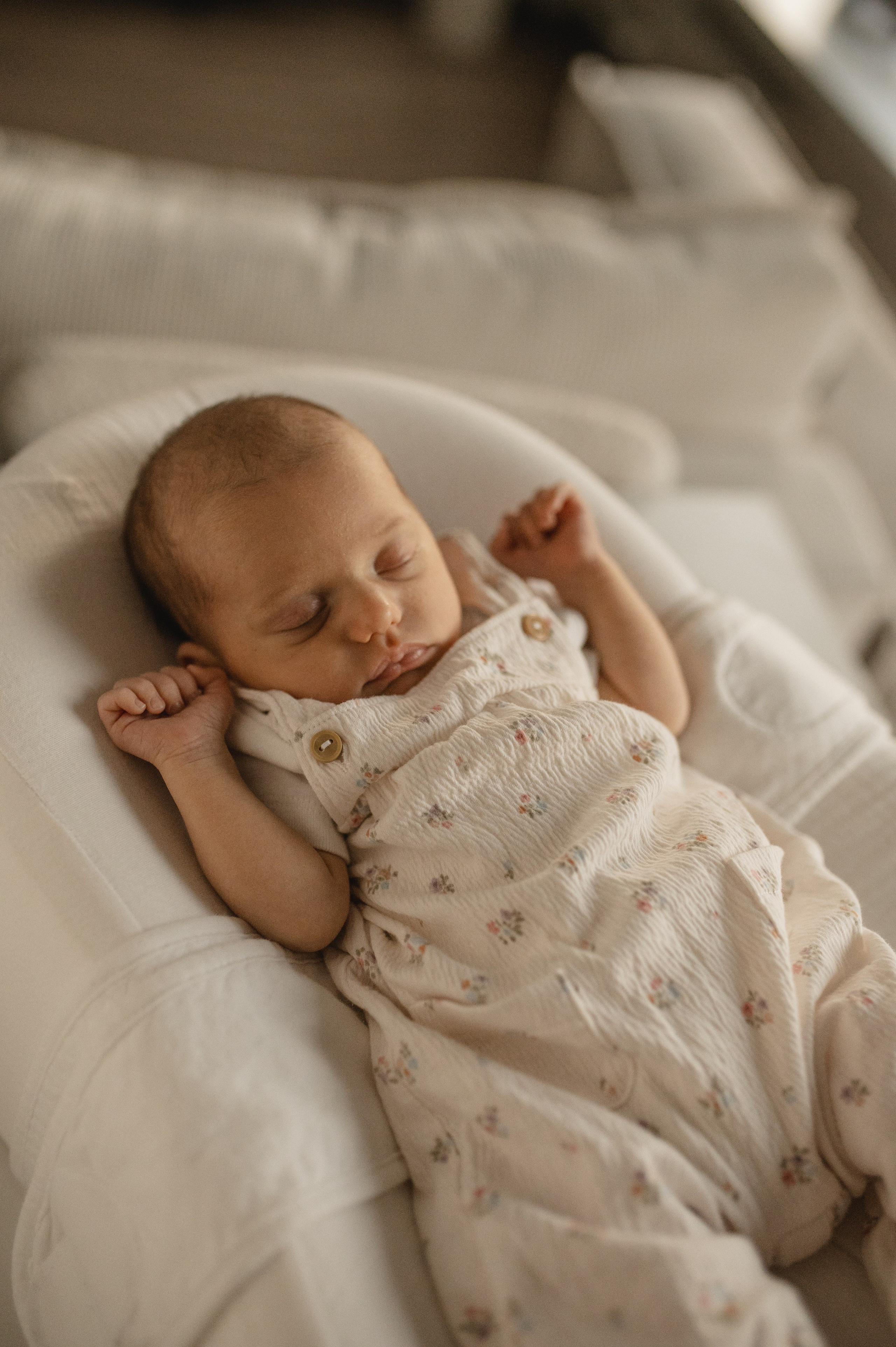 Ньюборн фотосессия в стиле лайфстайл Москва. Семейная фотосессия Бутово Москва фотограф Алина Морщагина