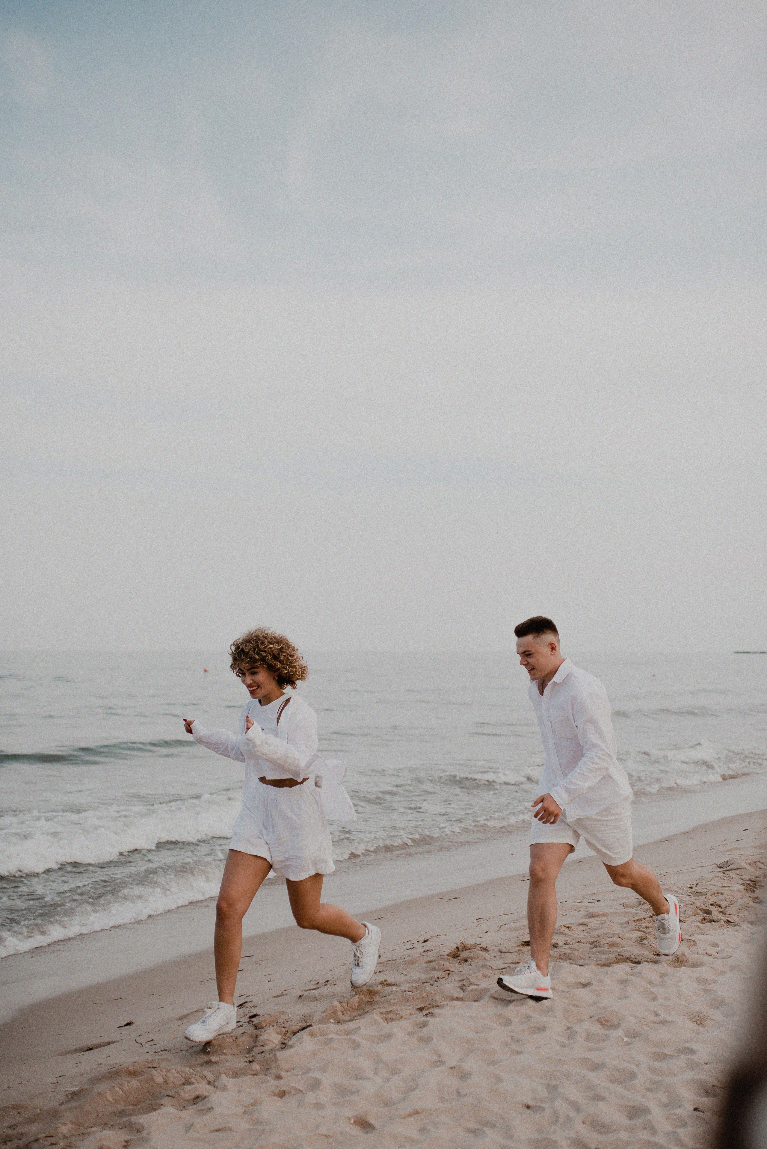Фотосессия лавстори у моря Калининград. Семейная фотосессия Бутово Москва фотограф Алина Морщагина