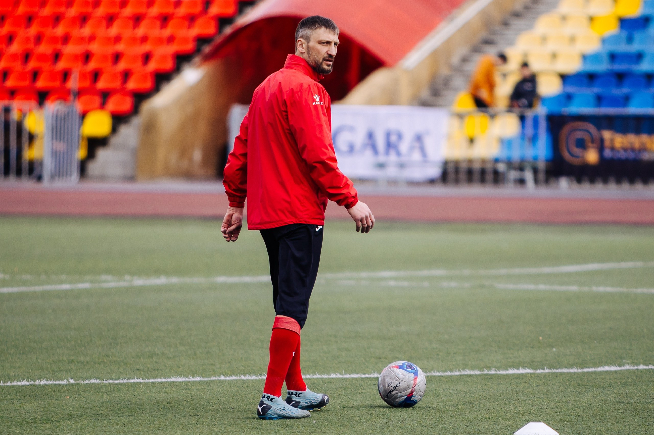 ФК «Металлург-Магнитогорск» vs ФК «ОСШ-Челябинск-М» // 05.04.25. Денис Прохоров Фотограф в г. Магнитогорск