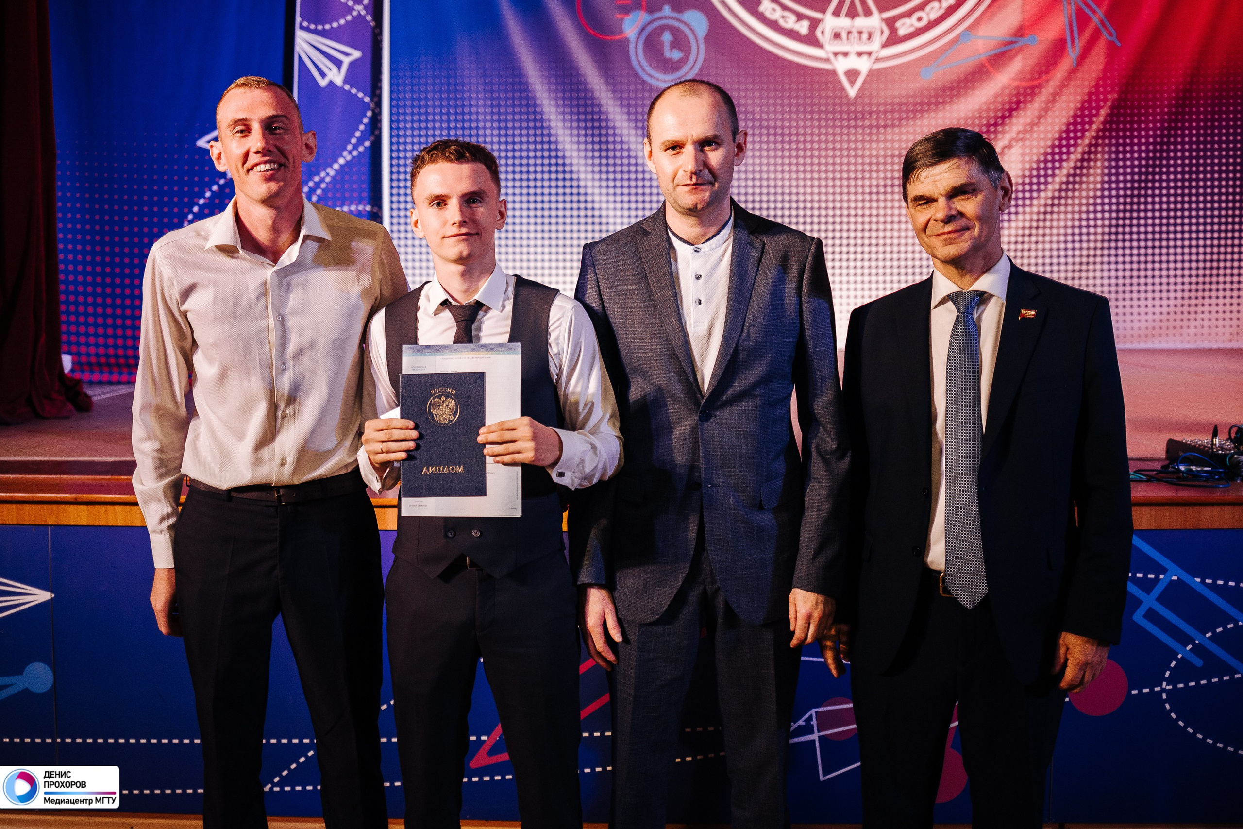 Выпускной факультета физической культуры и спортивного мастерства // 02.07.2024. Денис Прохоров Фотограф в г. Магнитогорск