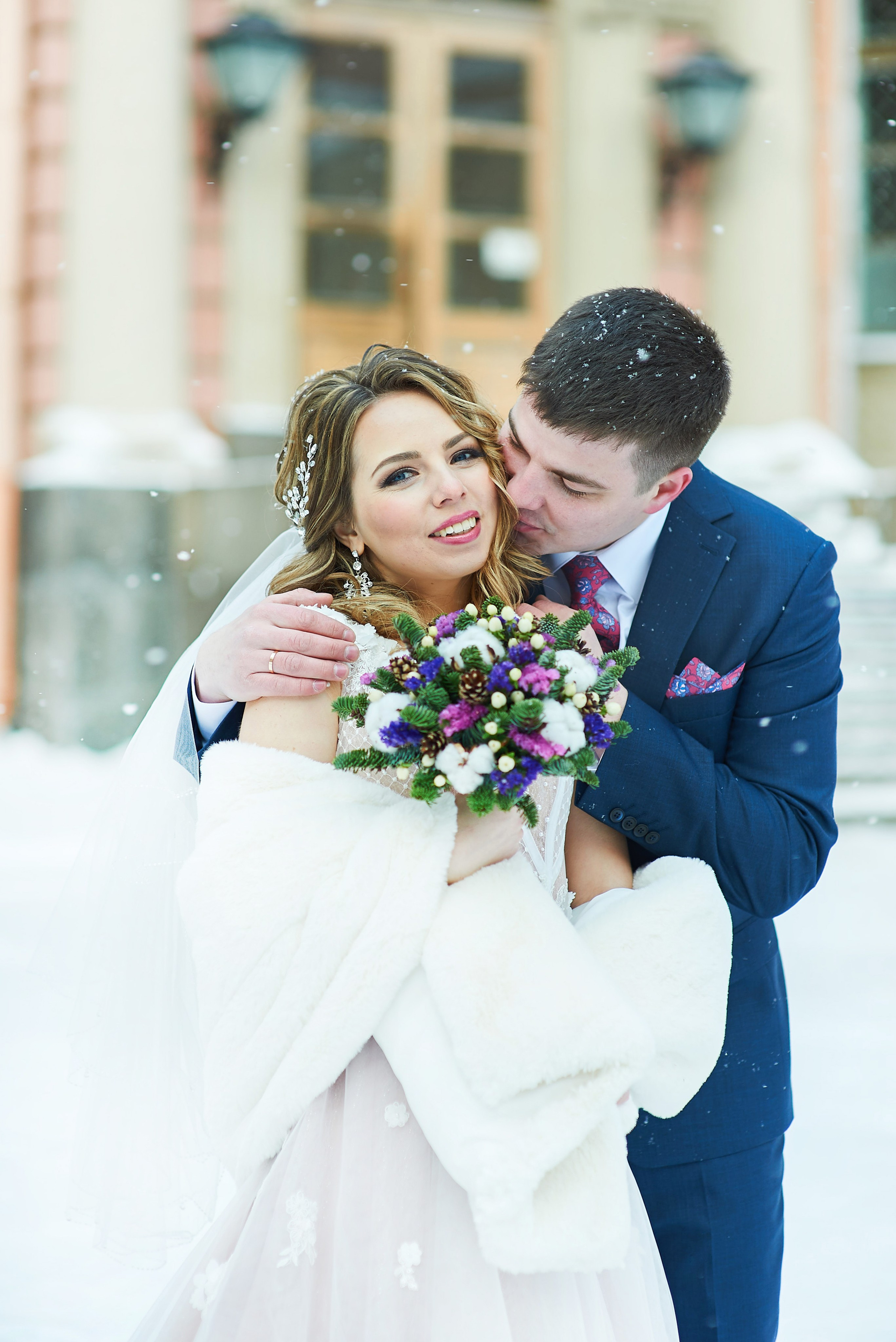 Елена и Иван (зимняя свадебная прогулка у Михайловского замка и фотосессия в Эрмитаже). Портретный, семейный и свадебный фотограф в Санкт-Петербурге и в Пушкине Ширяев Денис