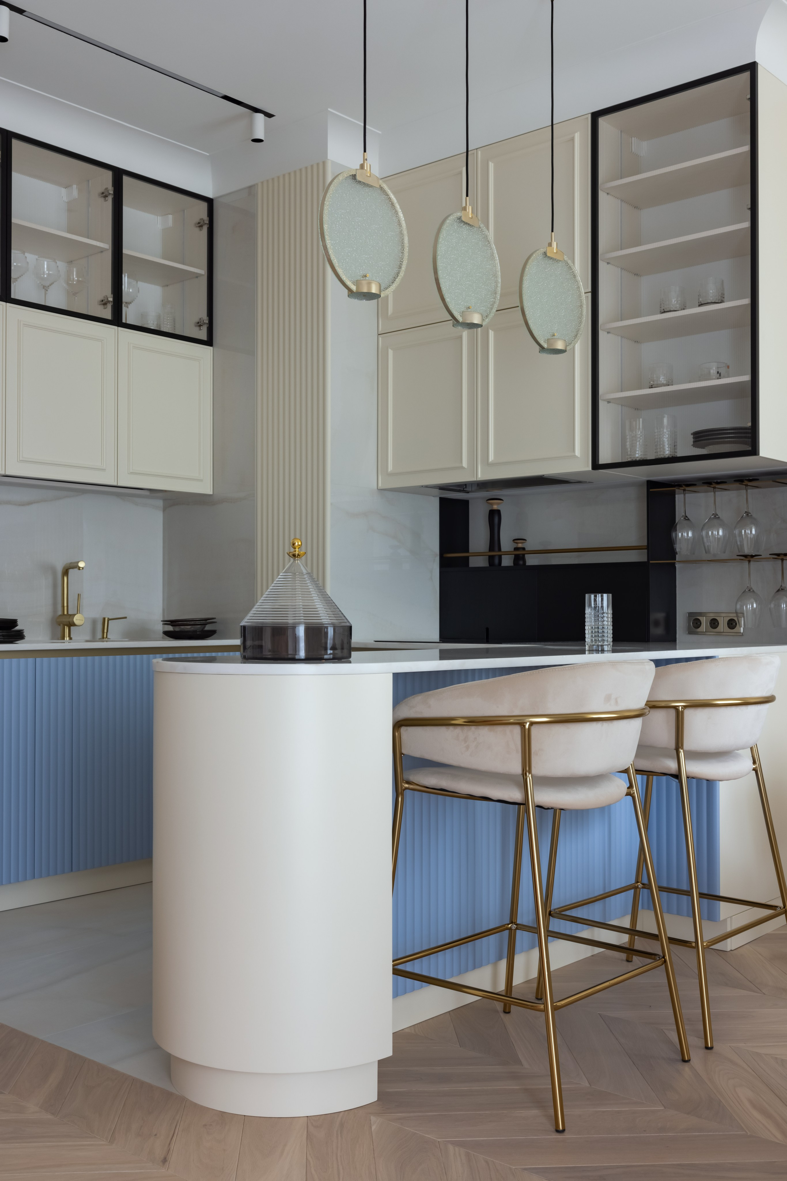 КД на Бульваре. Дизайнер Ольга Назирова. Мебель на заказ