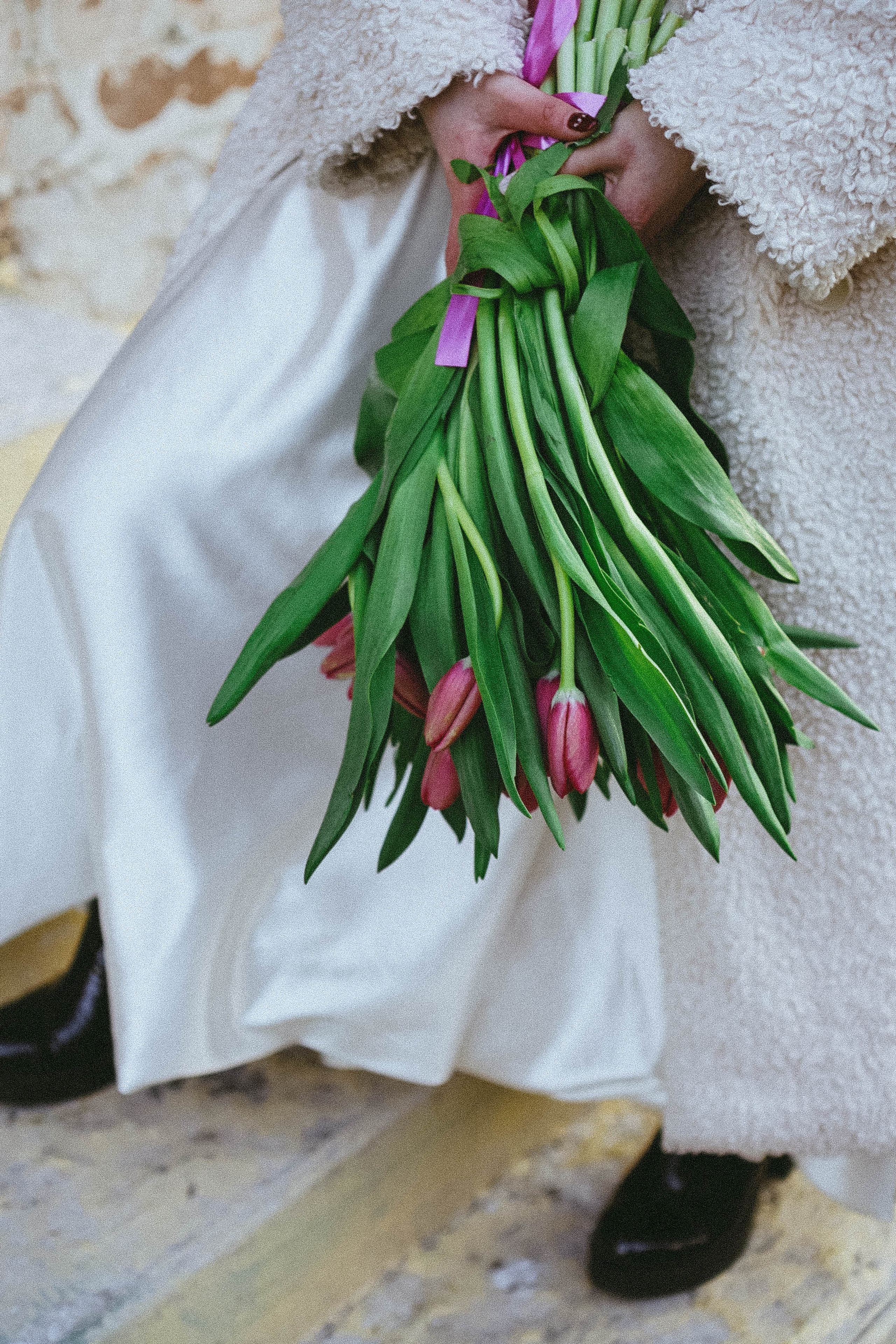 Прогулочная фотосессия с тюльпанами. Профессиональный фотограф, Санкт-Петербург — Виктория Богомолова