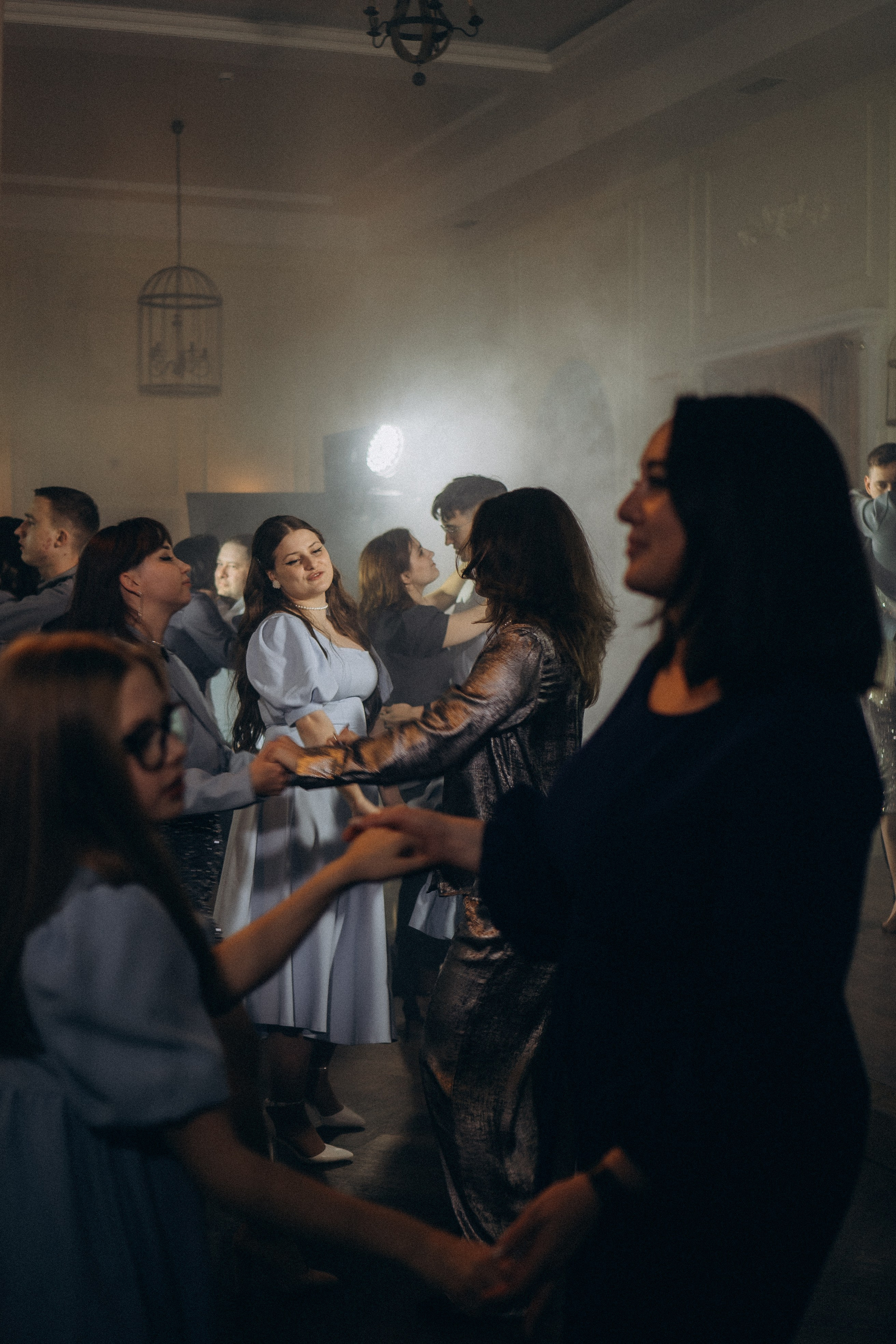 СВАДЕБНАЯ СЬЕМКА СБОРОВ В ОТЕЛЕ И ВЫЕЗД НА ЦЕРЕМОНИЮ (СНЯТО В СИБИРЕ В НИЖНЕВАРТОВСКЕ). Профессиональный фотограф, Санкт-Петербург — Виктория Богомолова