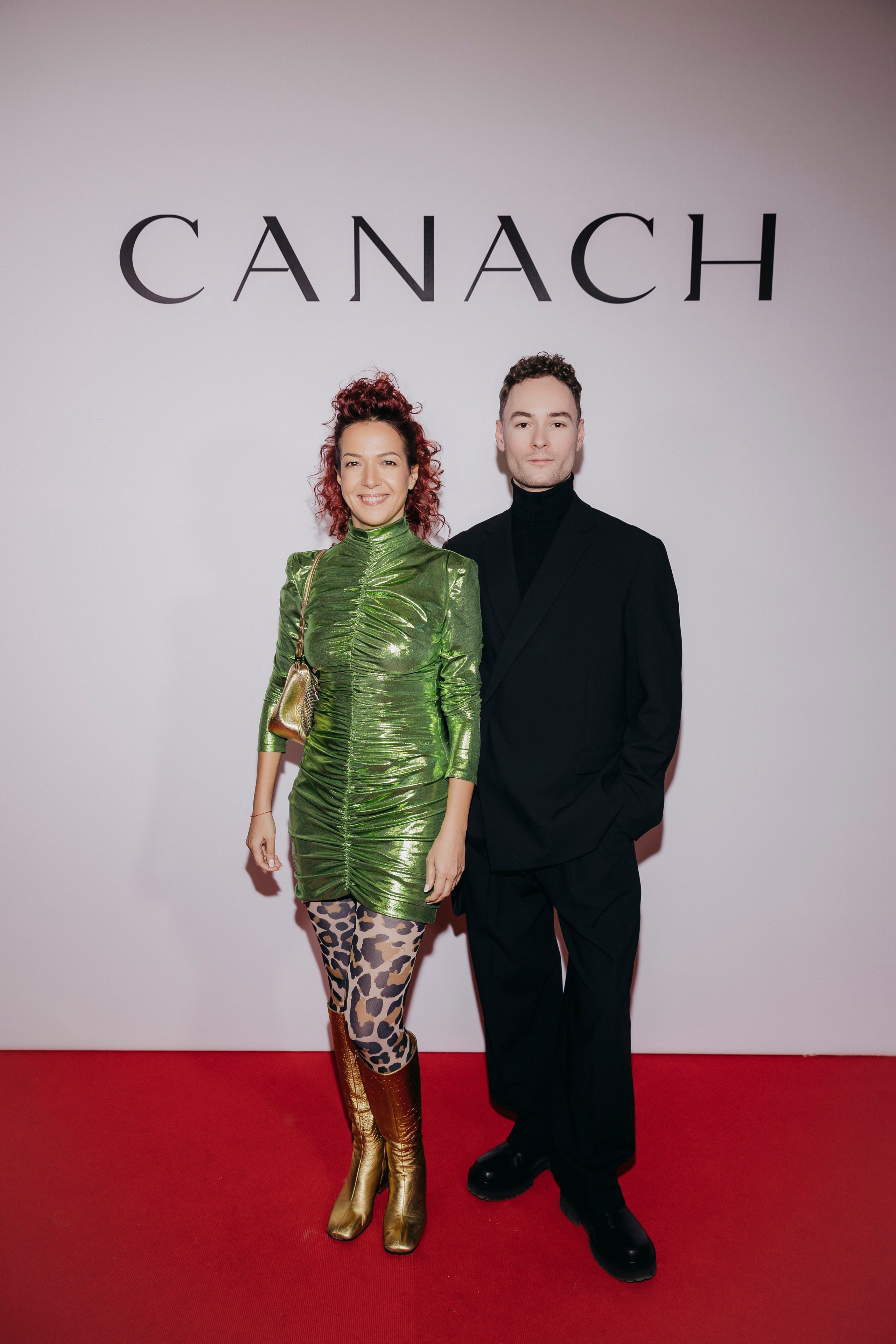 CANACH fashion show by Artashes Oganian, GUM, Moscow. «Птичка на проводе»: информационный портал в Москве