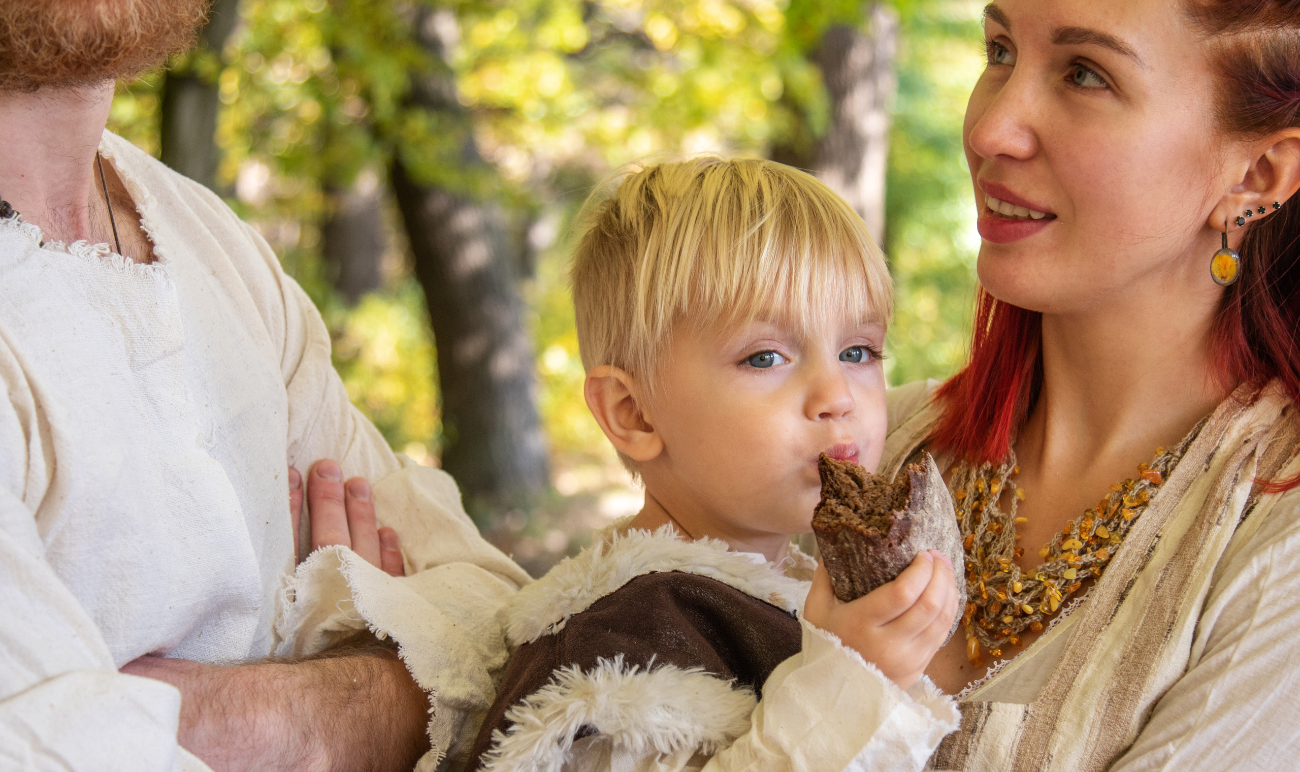 Тематическая семейная фотосессия в парке. Фотограф Зеленоградск Лиана Сопина