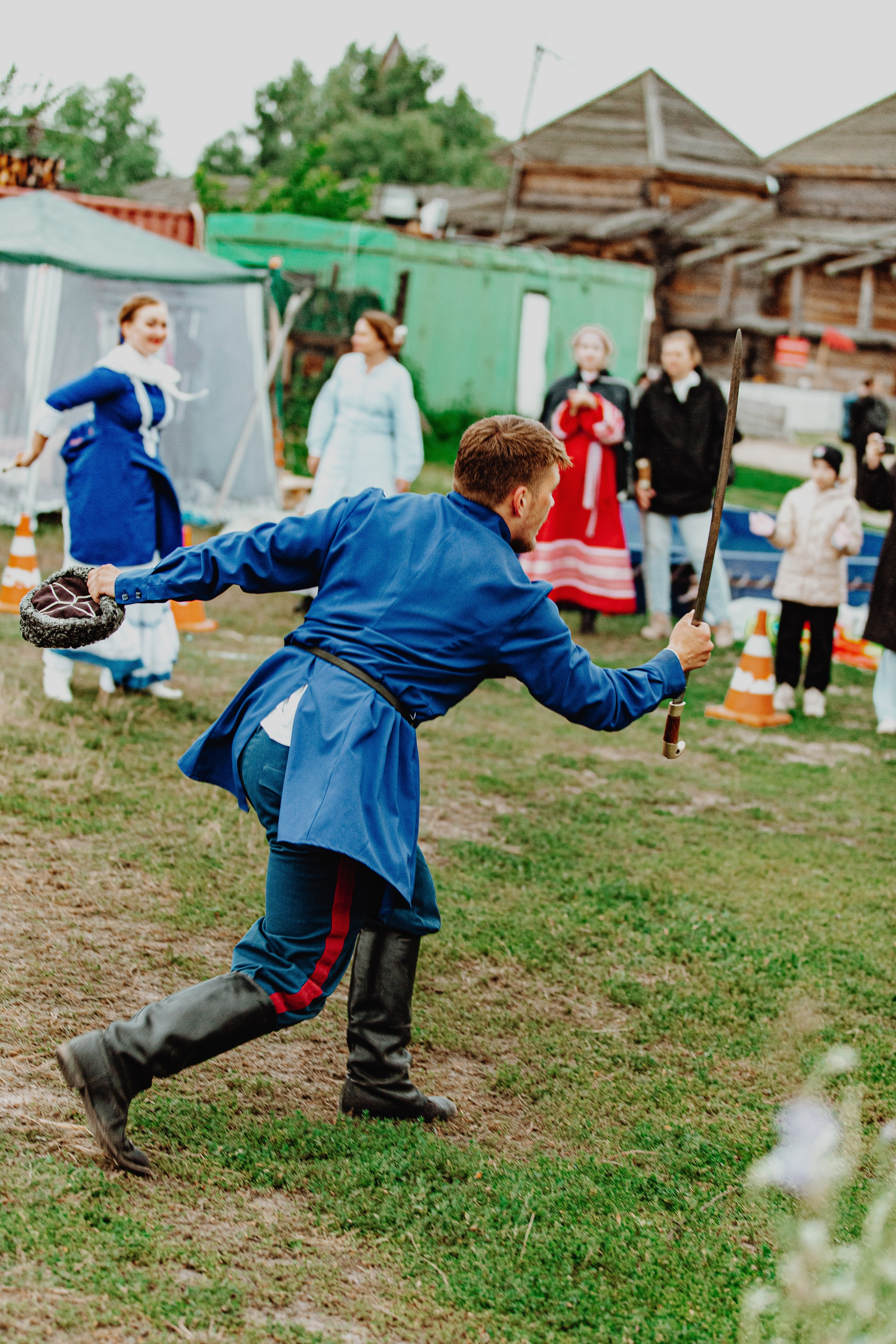 Фестиваль «Абалакское поле» XVI. Арт-фотограф Крис Л. в Тобольске: портрет, семейные, свадьбы