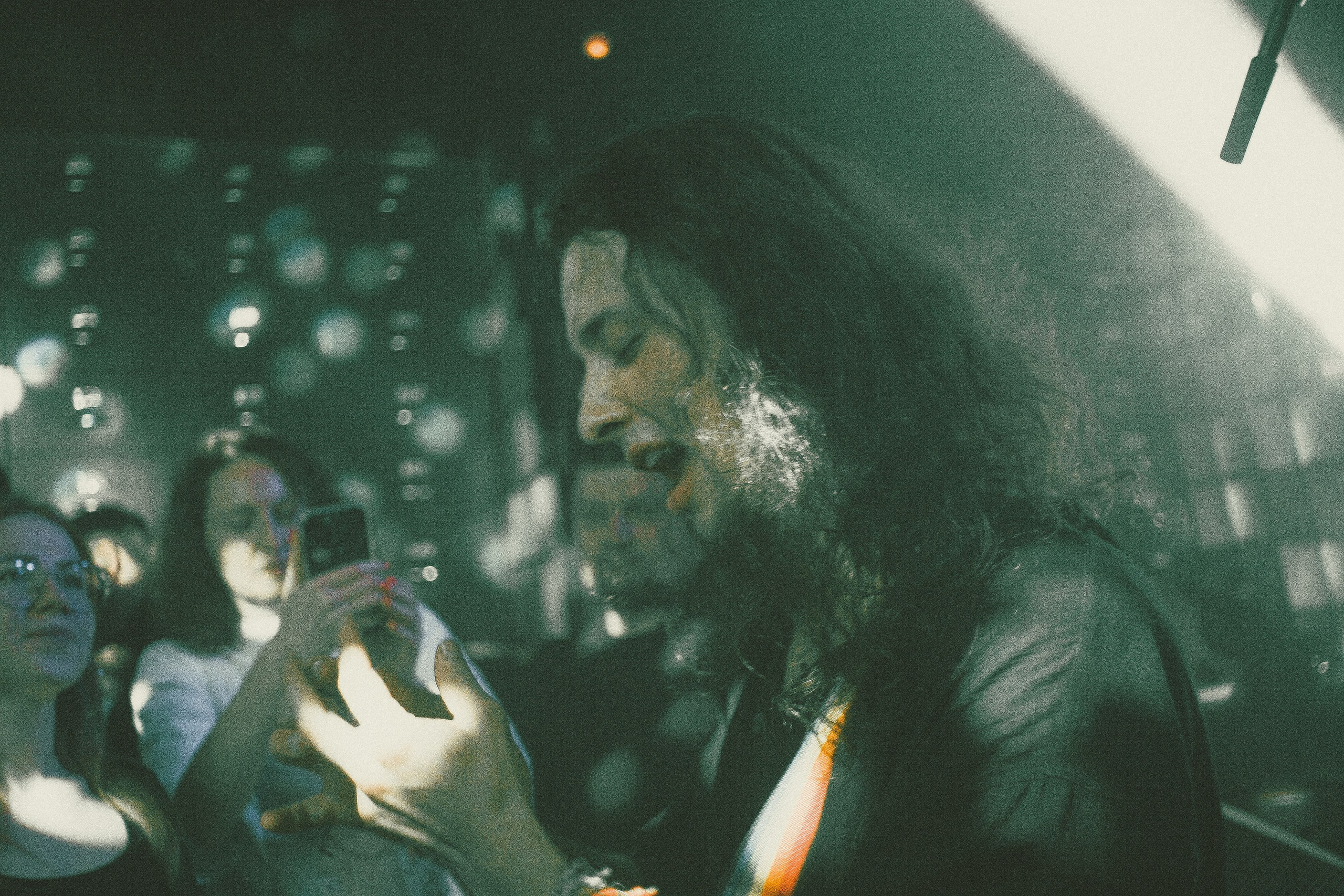 Концерт «Бонд с Кнопкой» 16тонн. Портретный и художественный фотограф в Москве