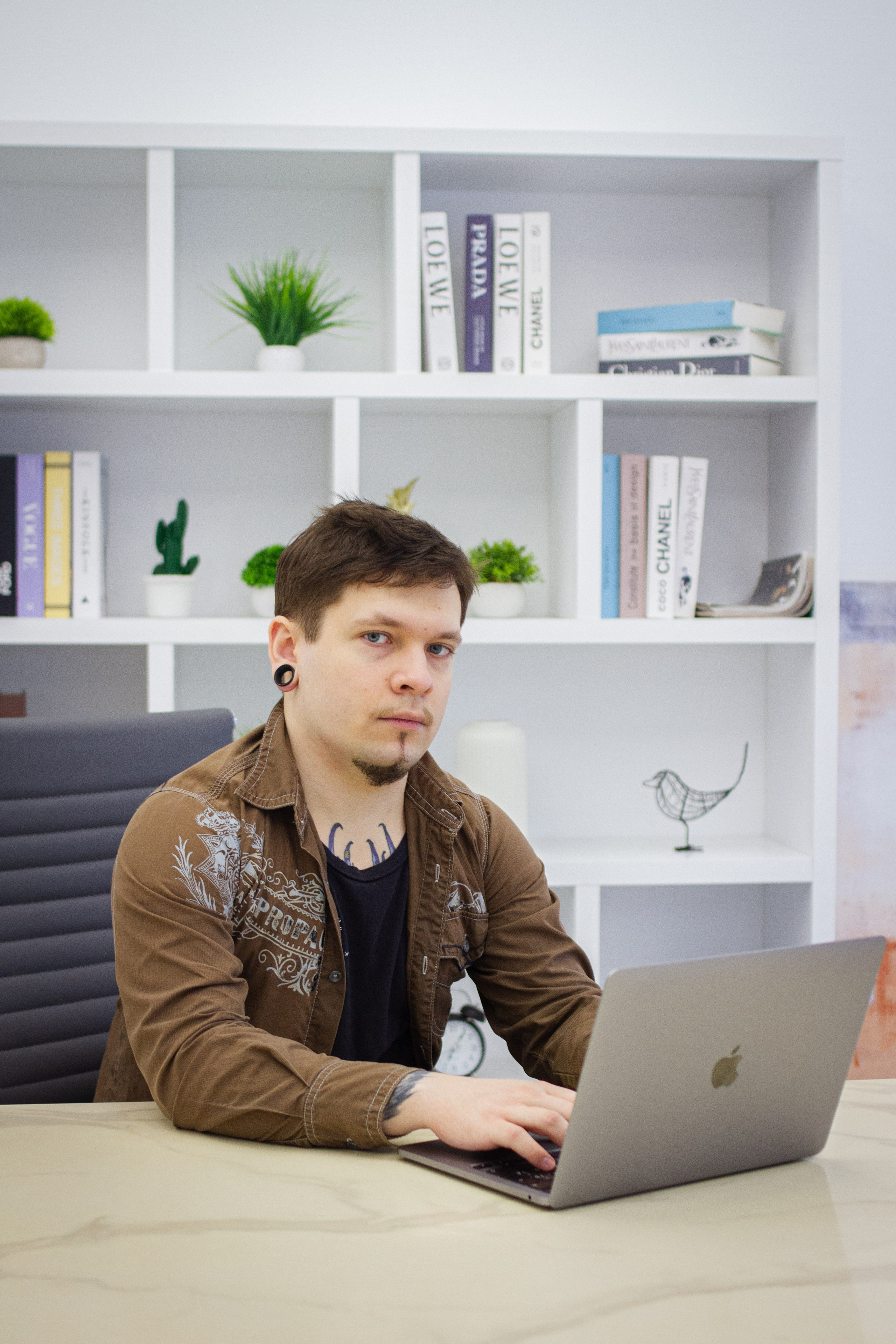 Владислав. Главная