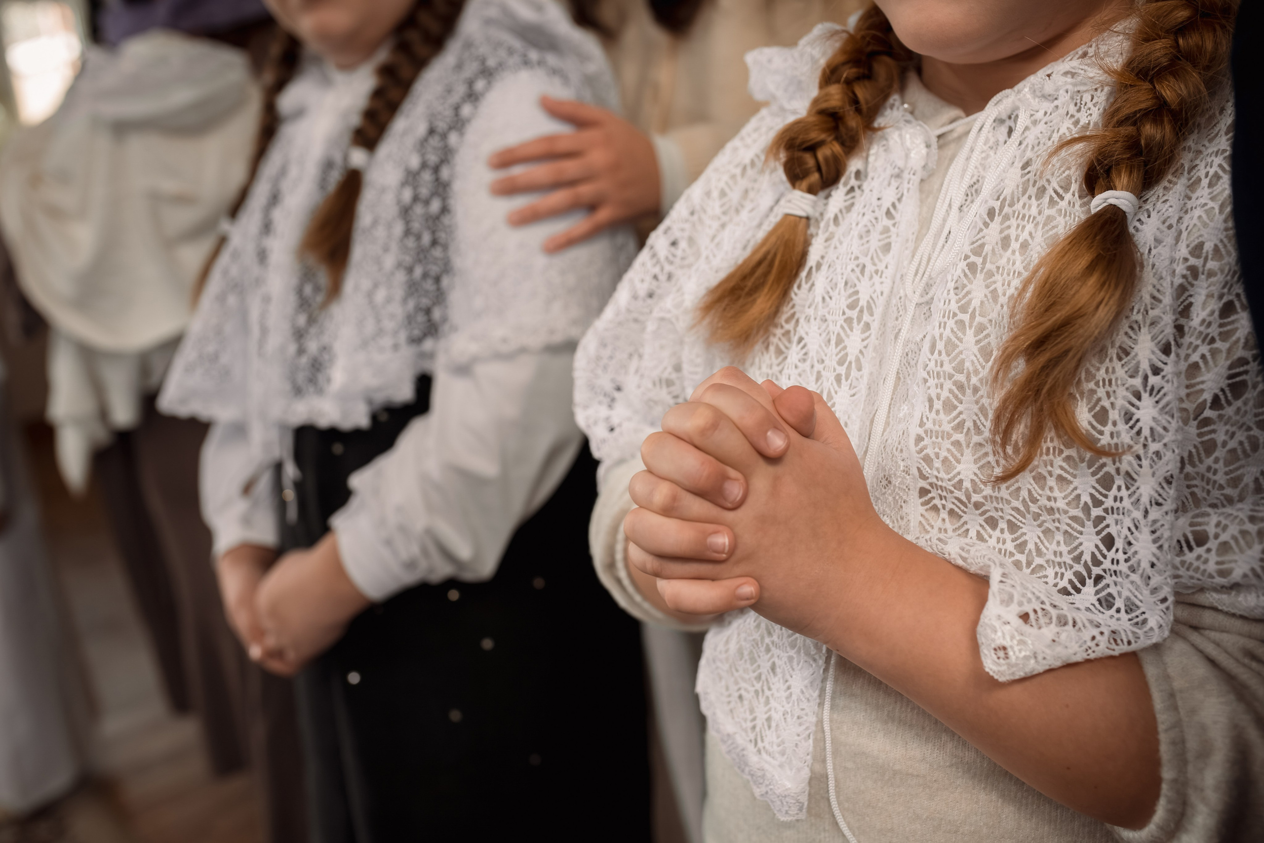 Крещение сестрёнок в храме священномученика Ермогена. Фотограф на Крещение и Венчание в Ташкенте