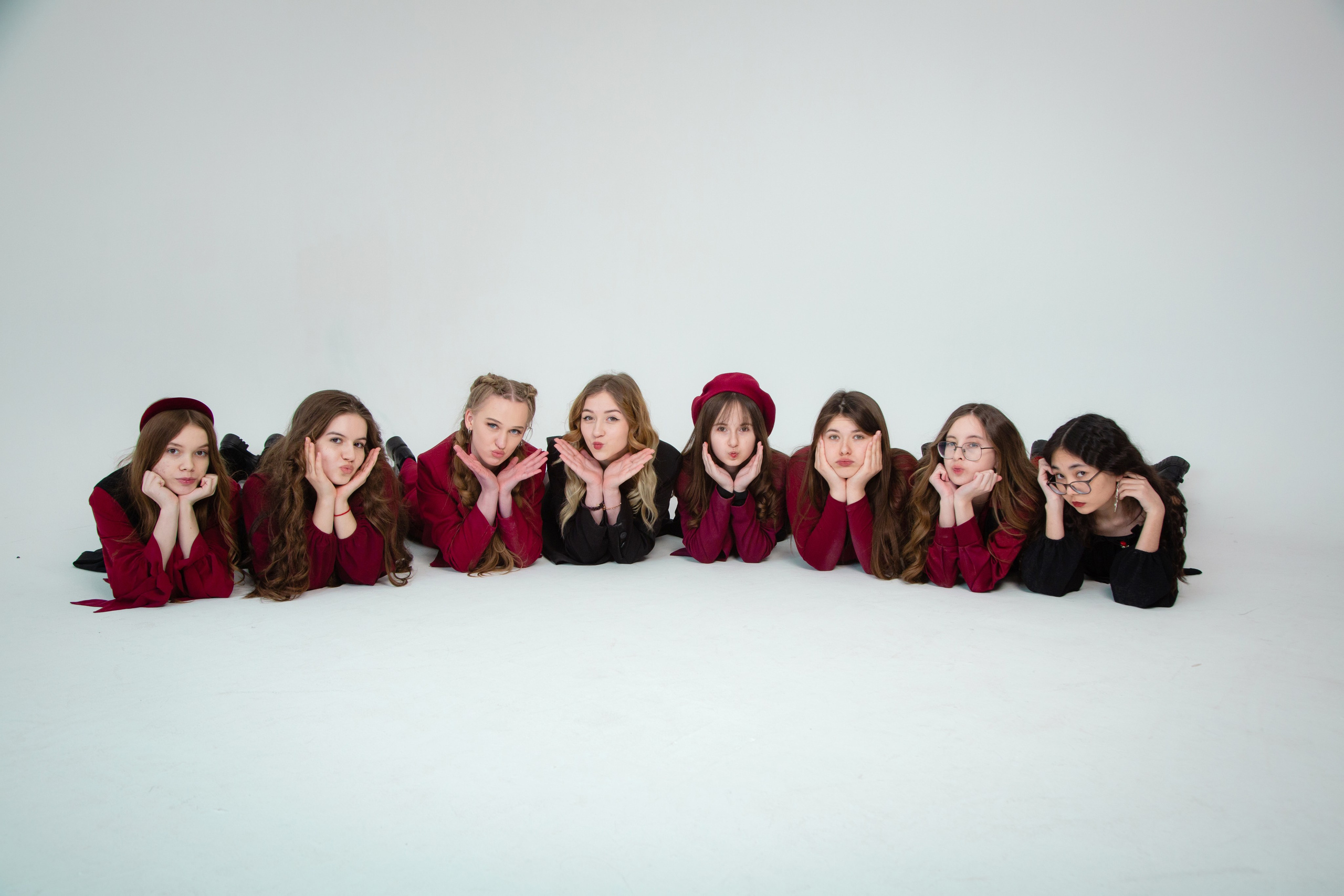 Фото работы. XPLACEMEDIA — Виньетки в Актобе. Выпускные альбомы в Актобе