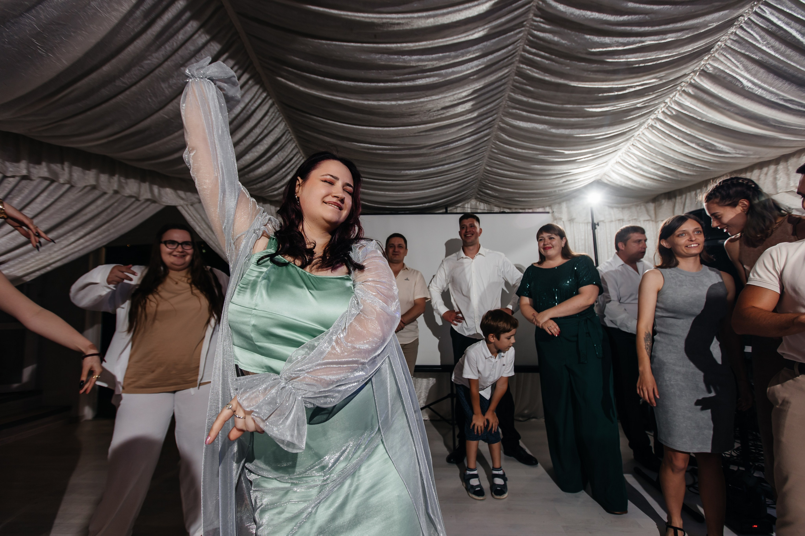 Анонс свадьбы Юлии и Игоря. Городская лавстори в Севастополе. Свадебный фотограф в Крыму и Севастополе Ольга Баскакова