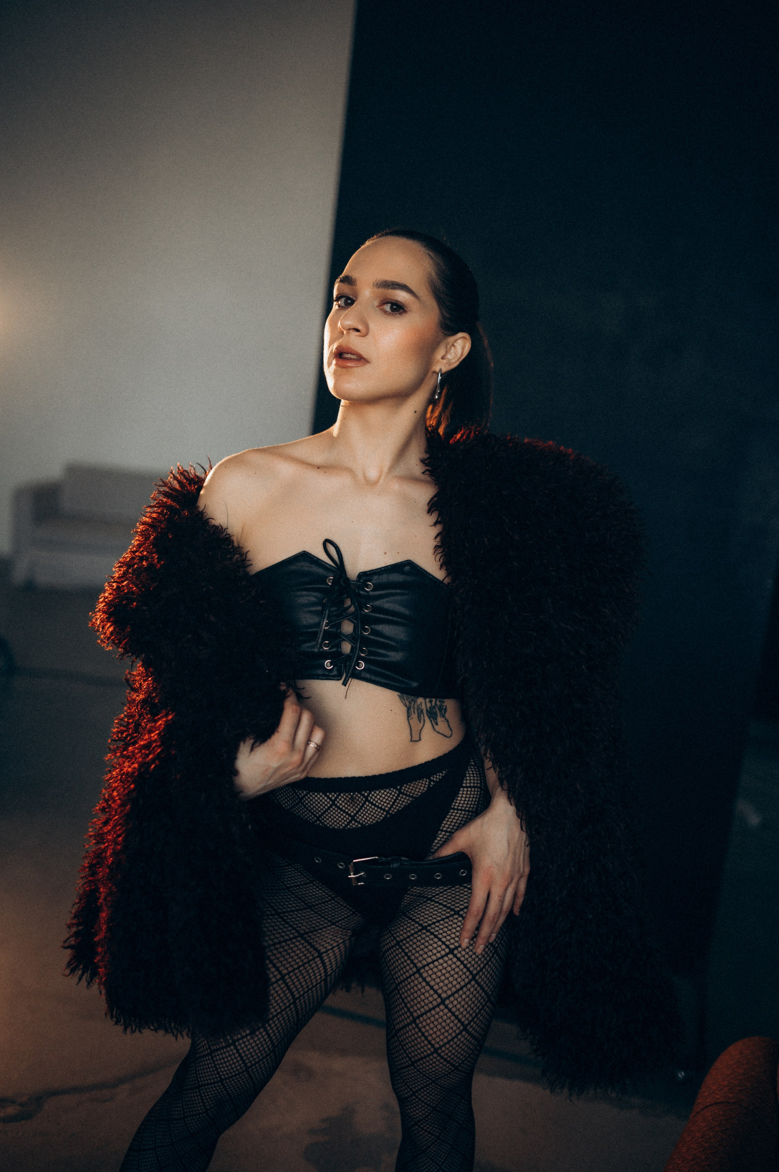 Дерзкая фотосессия в студии. Фотограф Алексин, Тула