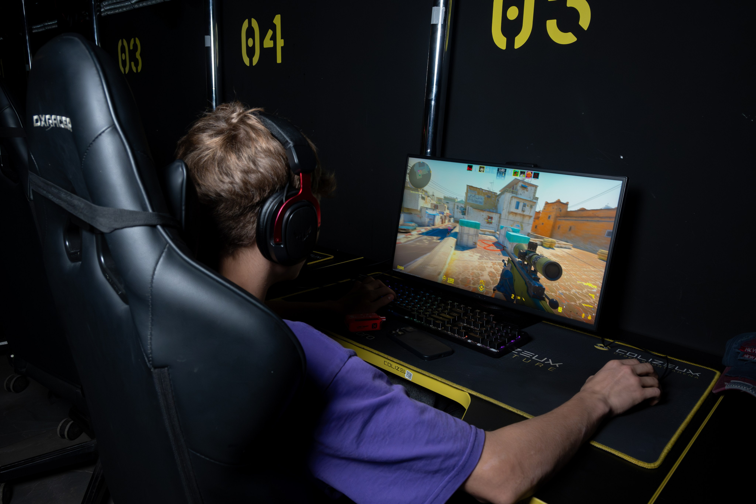 Репортаж в киберспортивном клубе Kolizeum. Фотограф мероприятий в Москве