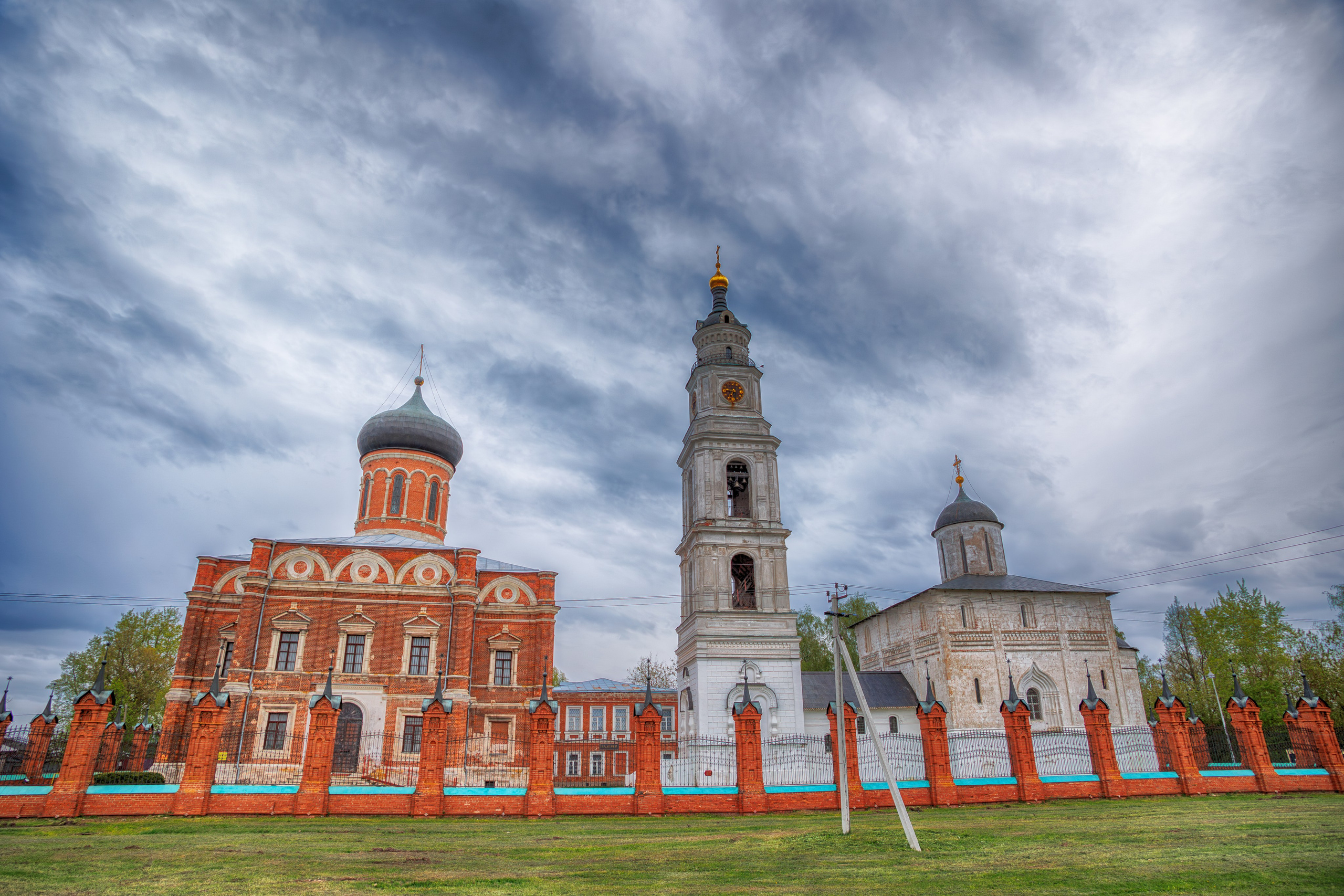 «Тайны Волоколамского кремля: Эхо веков в камне и звоне». 1000 куполов России, фотопроект Вадима Квятковского и Надежды Ельцовой