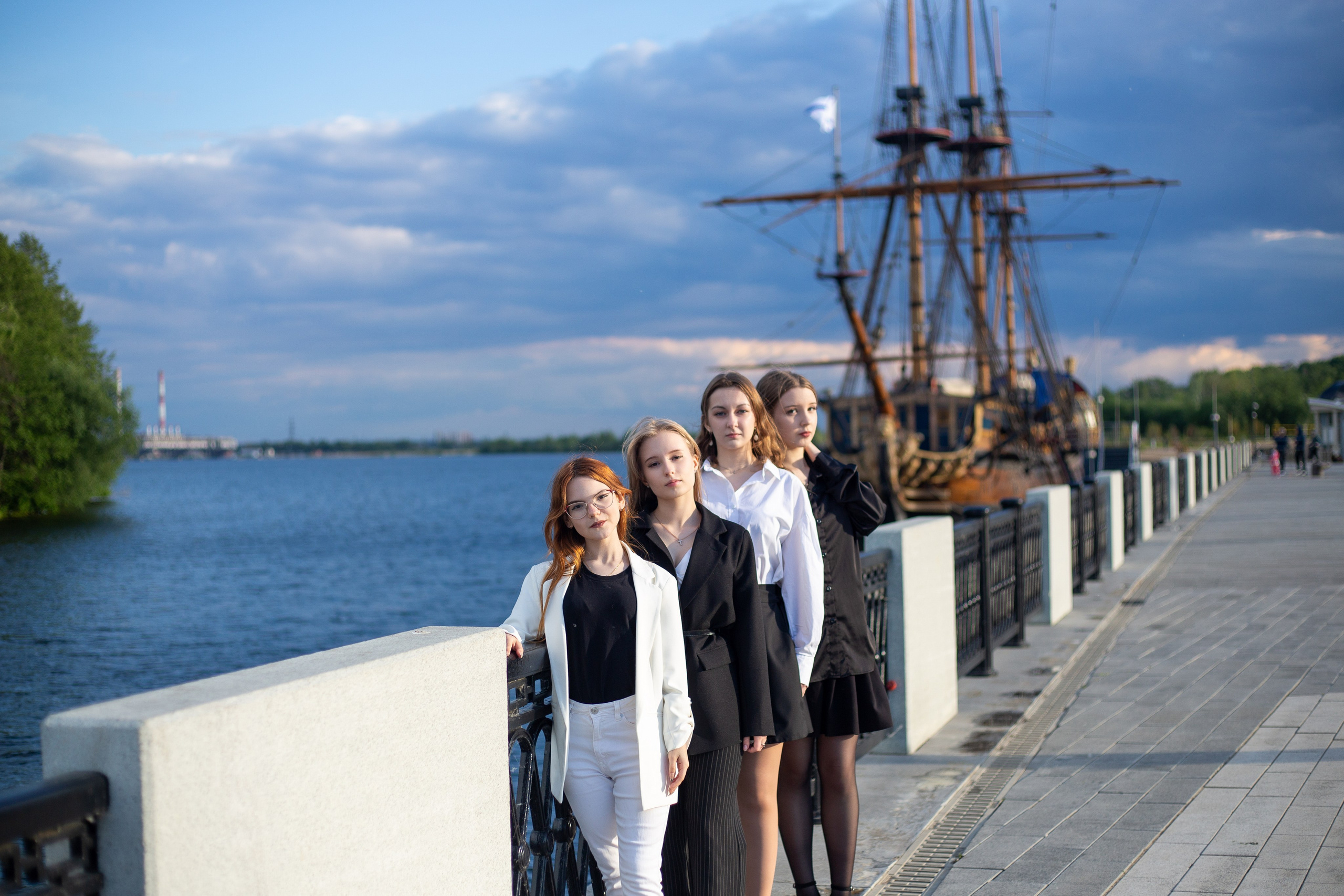 Петровская Набережная. Выпускные альбомы Воронеж от Веры Соколовой