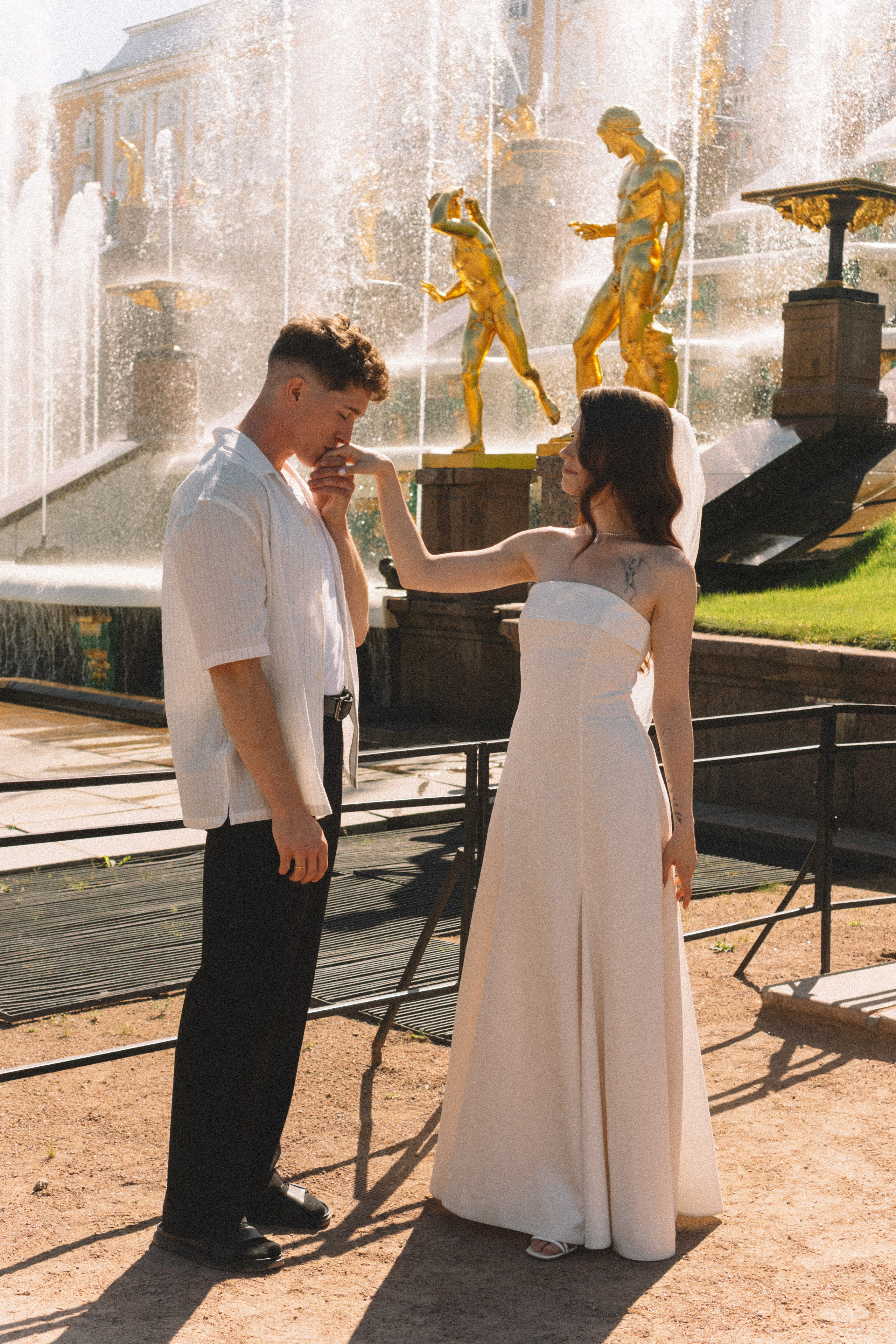 СВАДЕБНАЯ СЬЕМКА В ПЕТЕРГОФЕ И СЬЕМКА РЕПОРТАЖА В ЗАГСЕ ПЕТЕРГОФА. Профессиональный фотограф, Санкт-Петербург — Виктория Богомолова