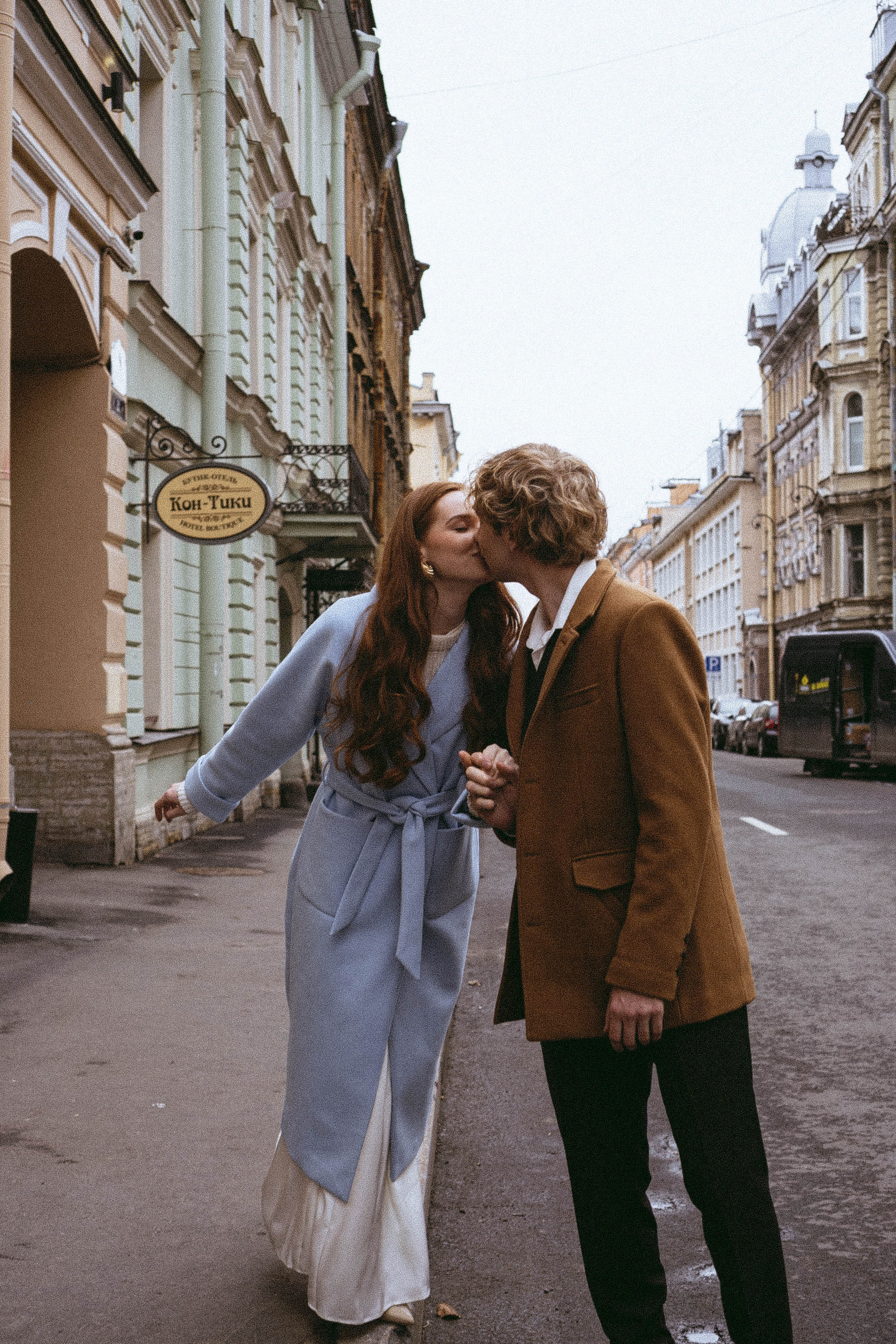 СВАДЕБНАЯ ПРОГУЛКА ПО ПЕТРОГРАДКЕ ВЕСНОЙ (ФОТОСЕССИИЯ ПАРЫ СВАДЕБНАЯ). Профессиональный фотограф, Санкт-Петербург — Виктория Богомолова