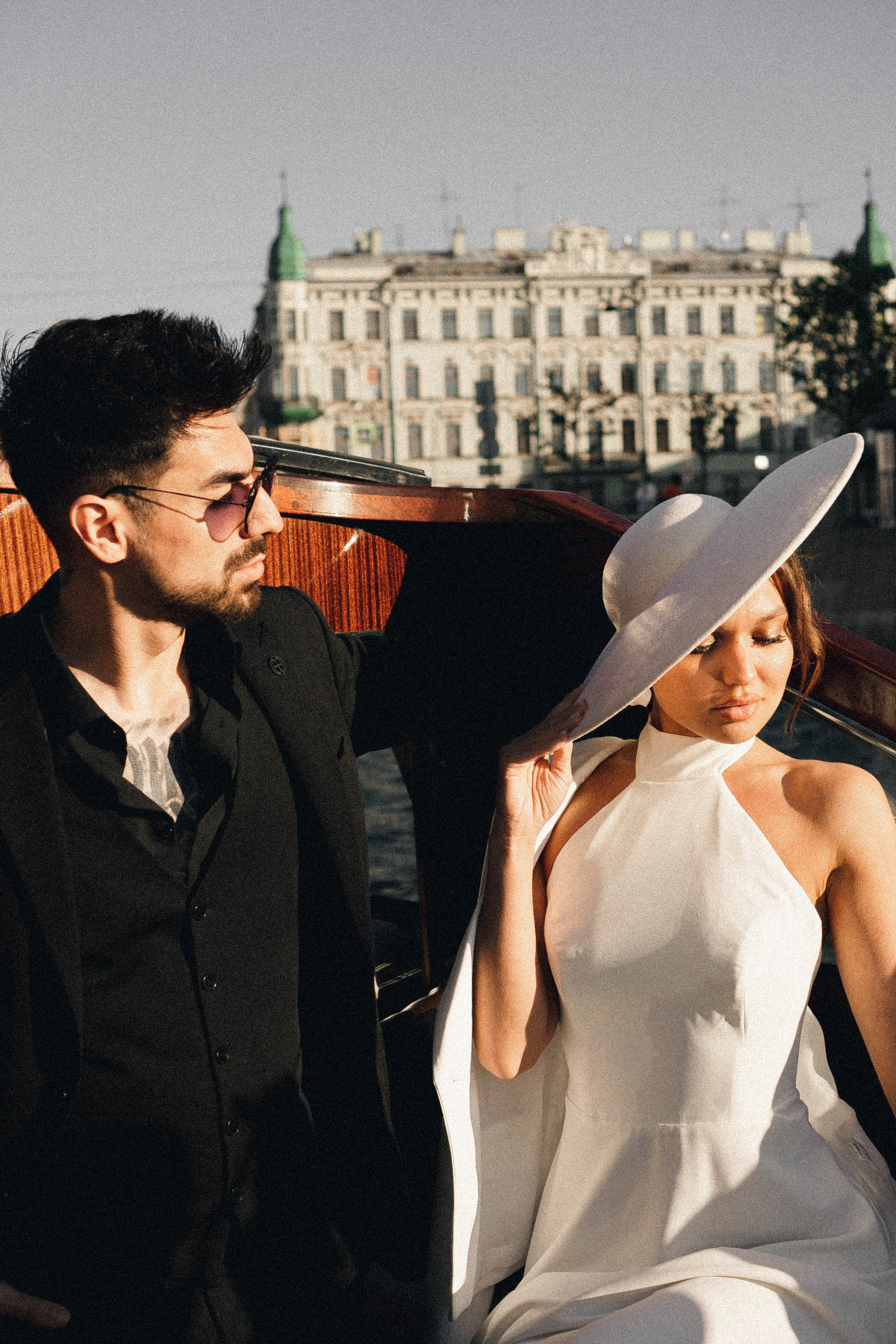 СВАДЕНБНАЯ СЬЕМКА НА КАТЕРЕ ПО КАНАЛАМ САНКТ-ПЕТЕРБУРГА И В АКВАТОРИИ НЕВЫ. Профессиональный фотограф, Санкт-Петербург — Виктория Богомолова