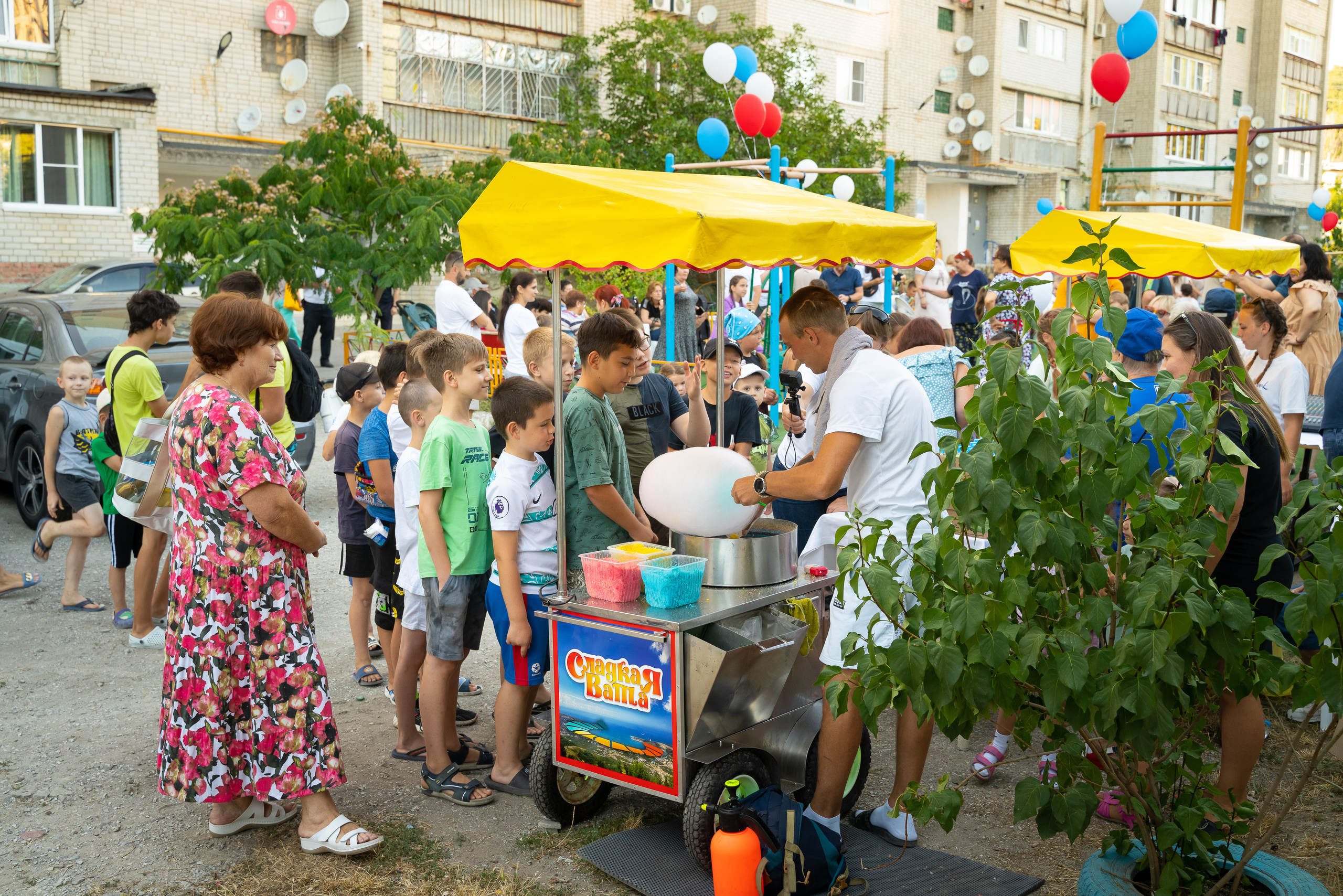День двора. 35 лет!. Жизнь курорта Кабардинка в фотографиях
