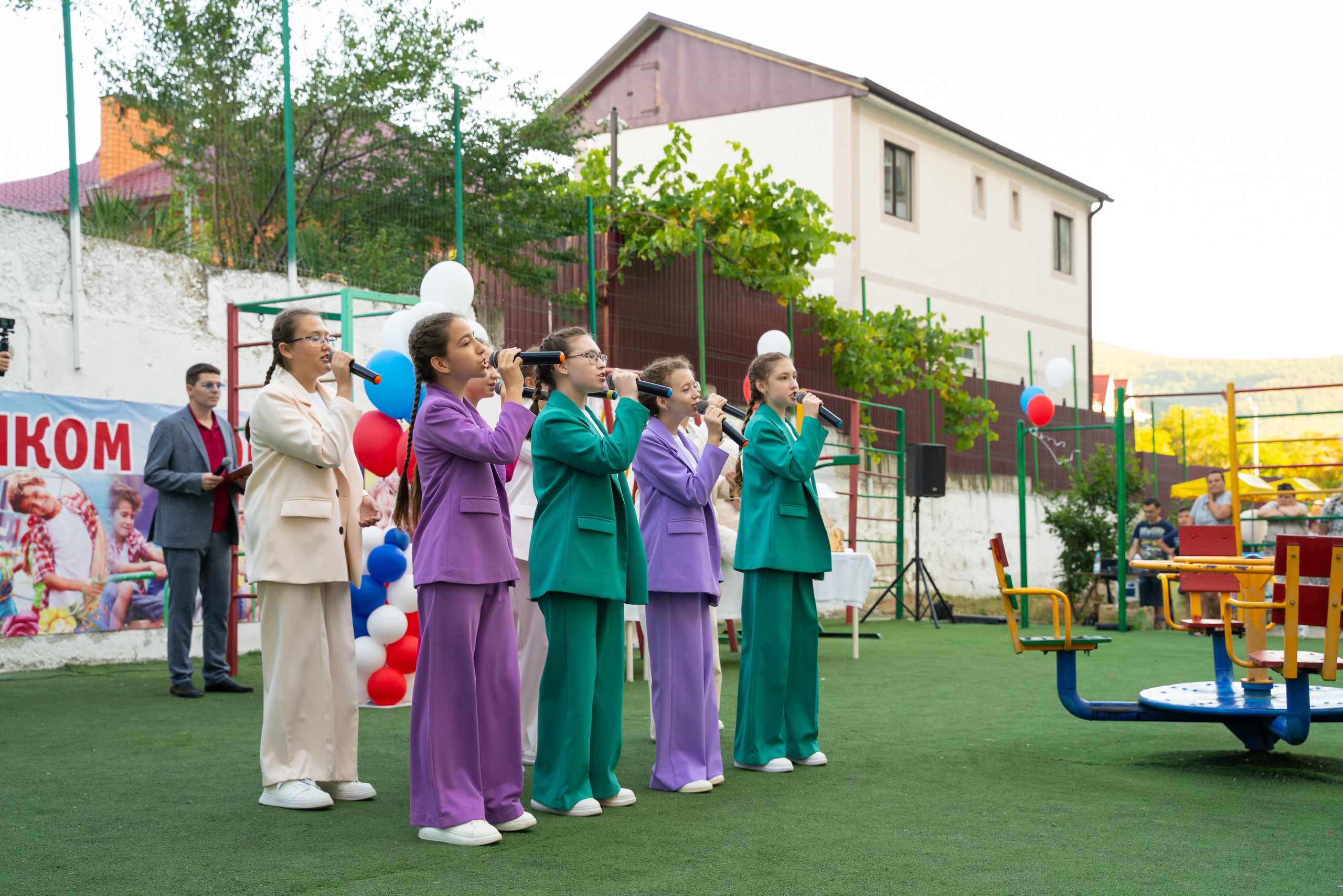 День двора. 35 лет!. Жизнь курорта Кабардинка в фотографиях