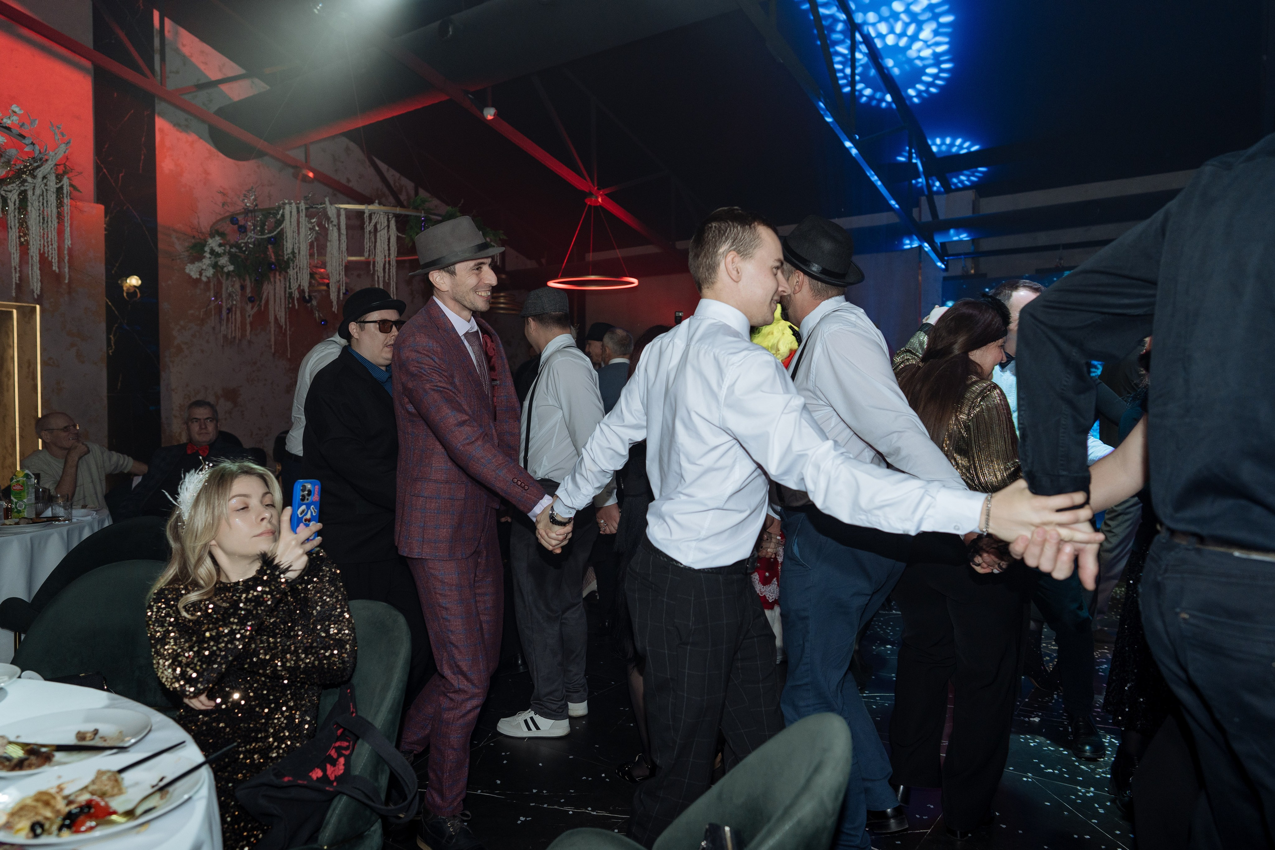 Альбион Тур