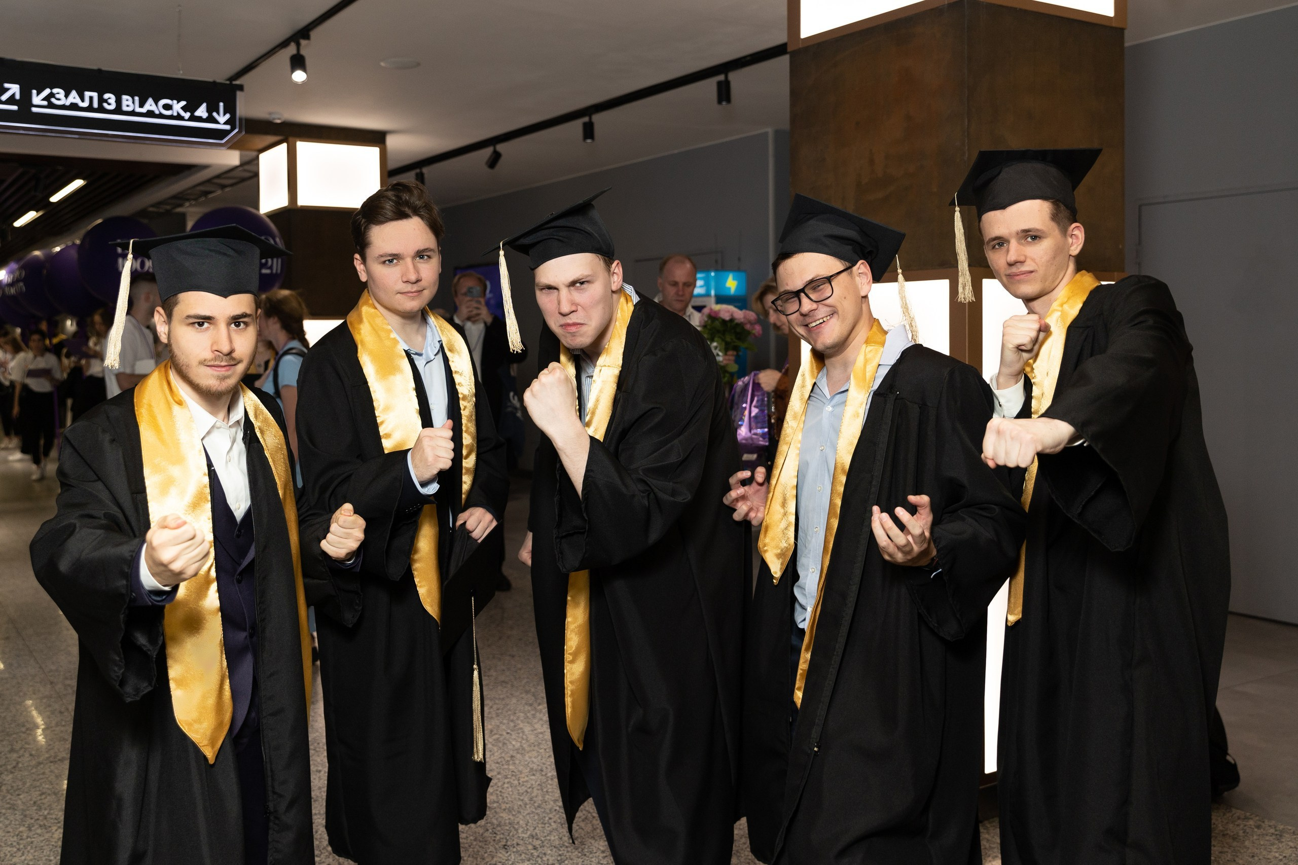 Выпускной Высшая Школа Экономики. Свадебный и семейный фотограф