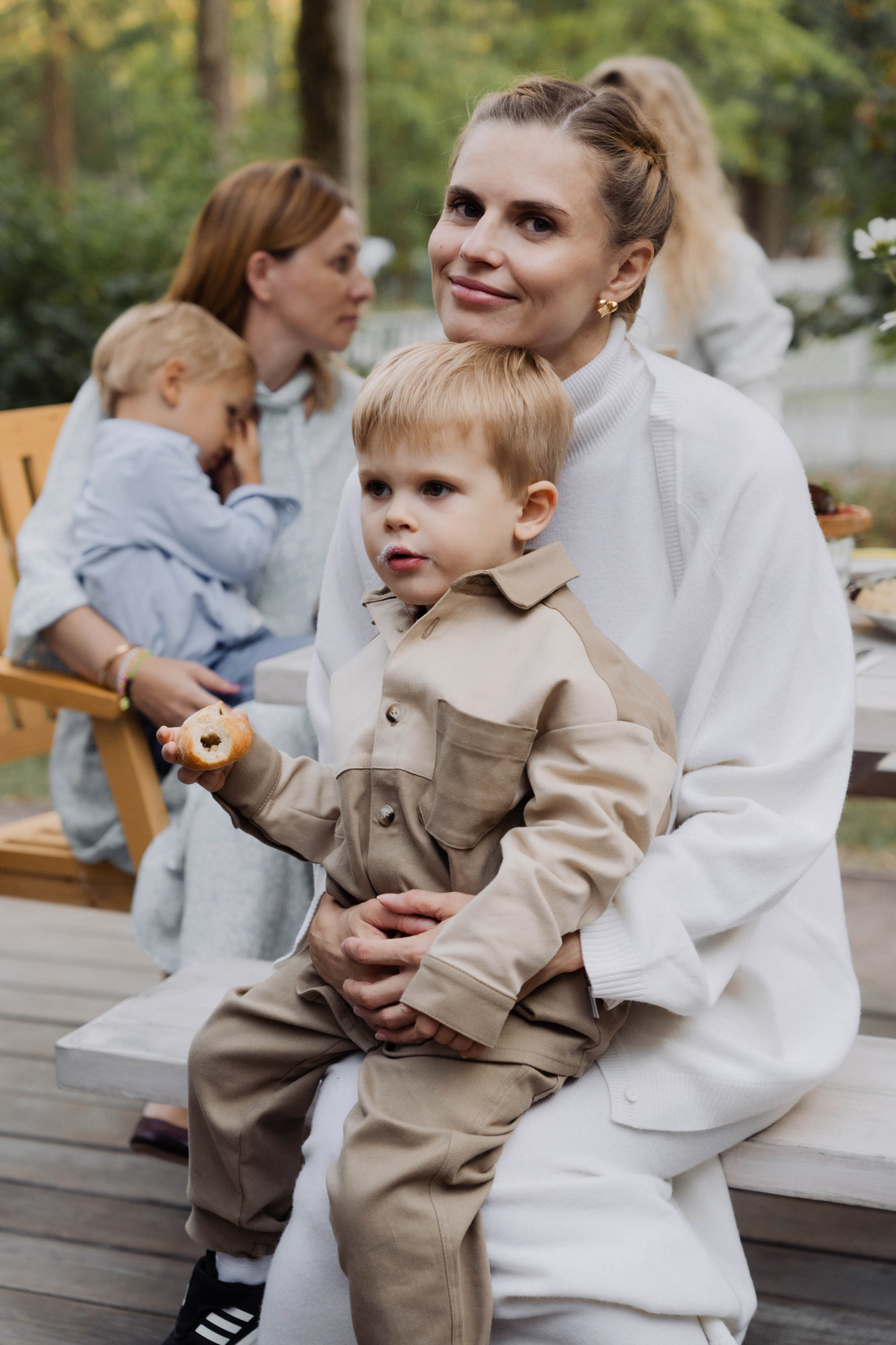 Встреча в «Робине» Переделкино. ФОТОГРАФ КСЕНИЯ СОСНОВСКАЯ