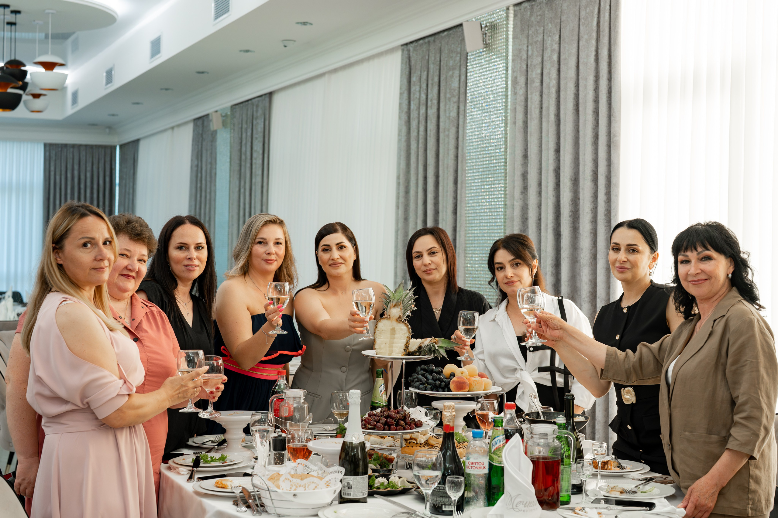 Школьный бал. Фотограф видеограф Геннадий Янбаев в Сочи, Краснодаре