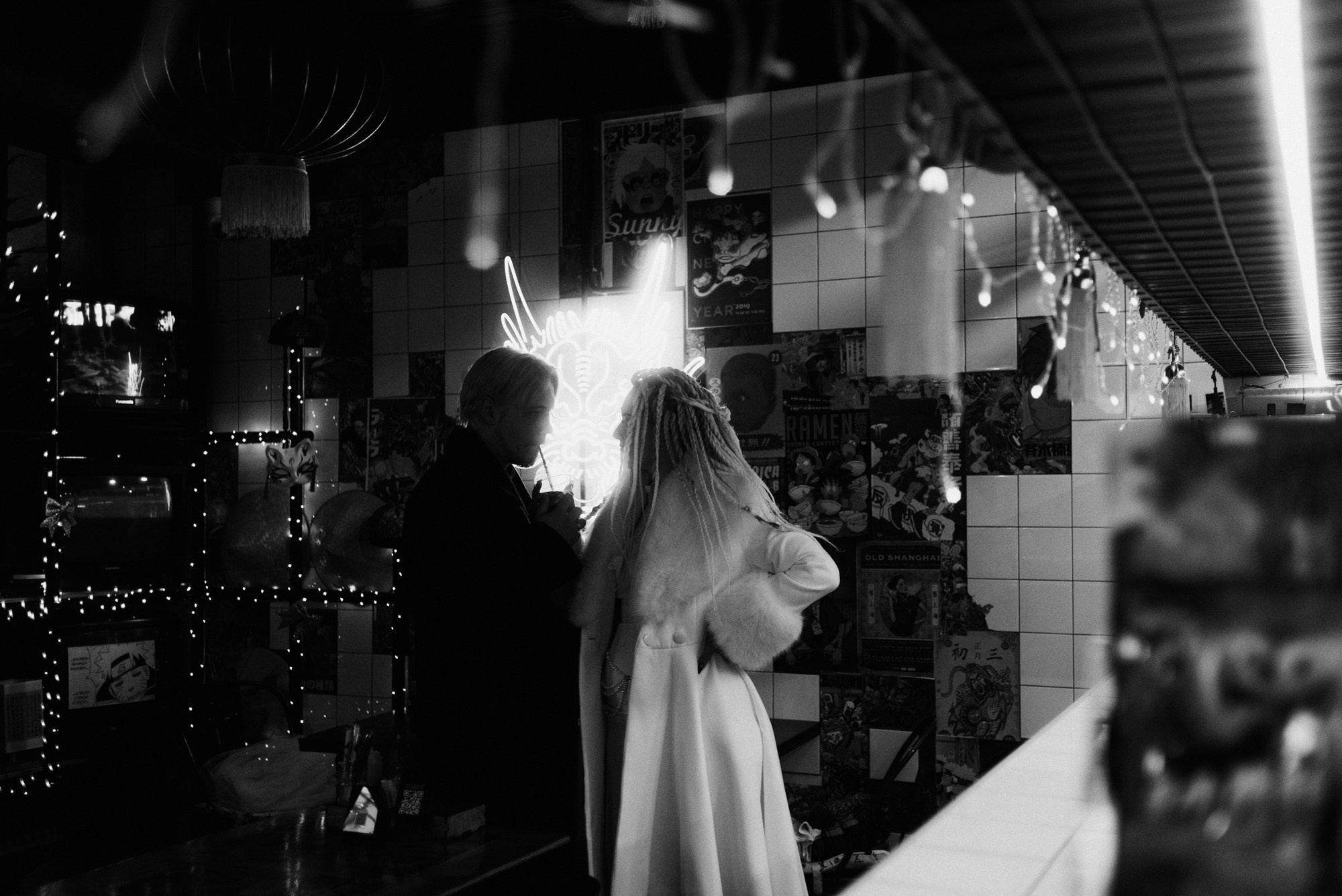 Свадьба для двоих в Тюмени — фотосессия в ЗАГСе, кафе и отеле. Портретный фотограф Тюмень Дарья Мустафина