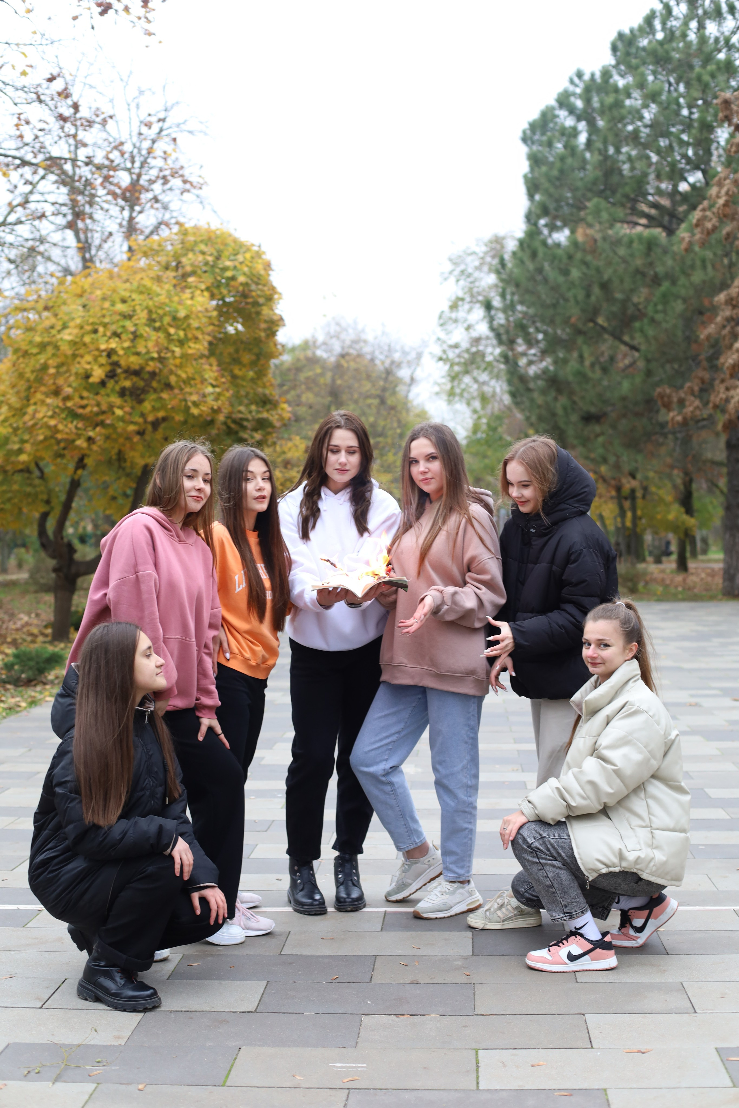 ФОТОСЕССИЯ ДЛЯ ВЫПУСКНИКОВ 35 ШКОЛЫ Г. ТАГАНРОГА. Выпускные альбомы в Таганроге и Ростовской Области