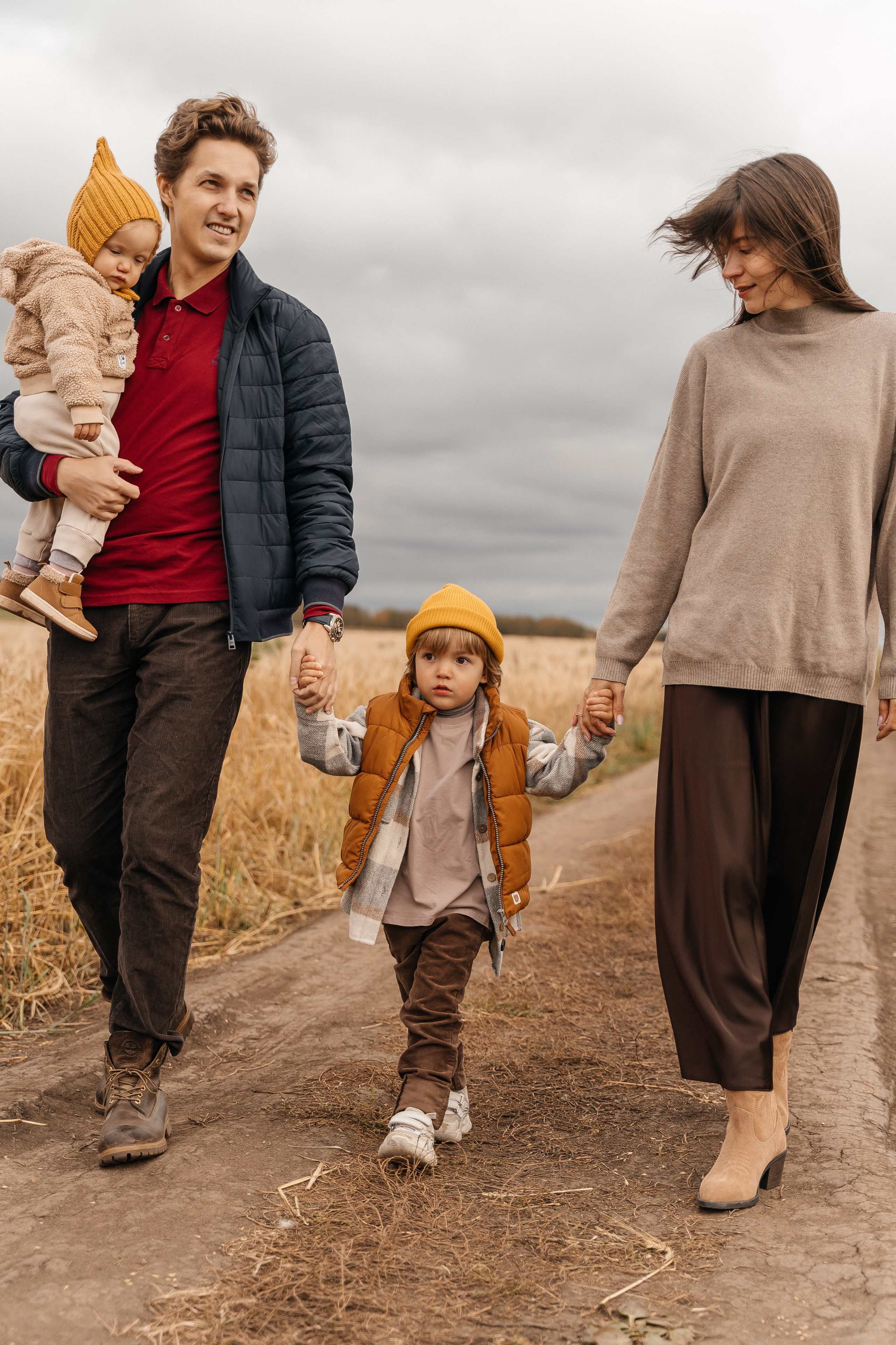 Саша, Женя, Лёва и Марта. Волик Мария