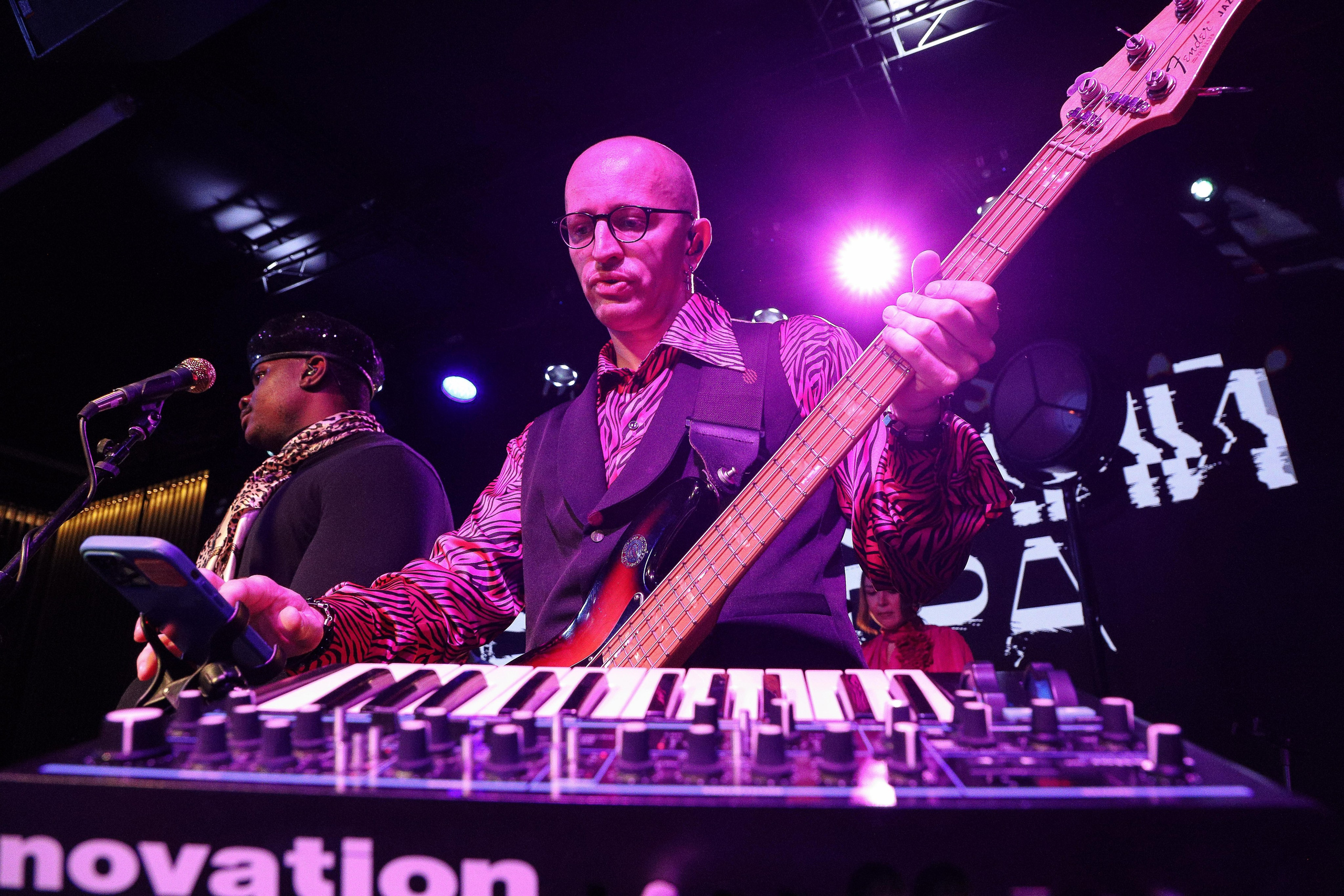 Айвазовский Оркестра \ 18 мая \ Новосибирск \ Ночь. Фотограф в Новосибирске Александр Иванов