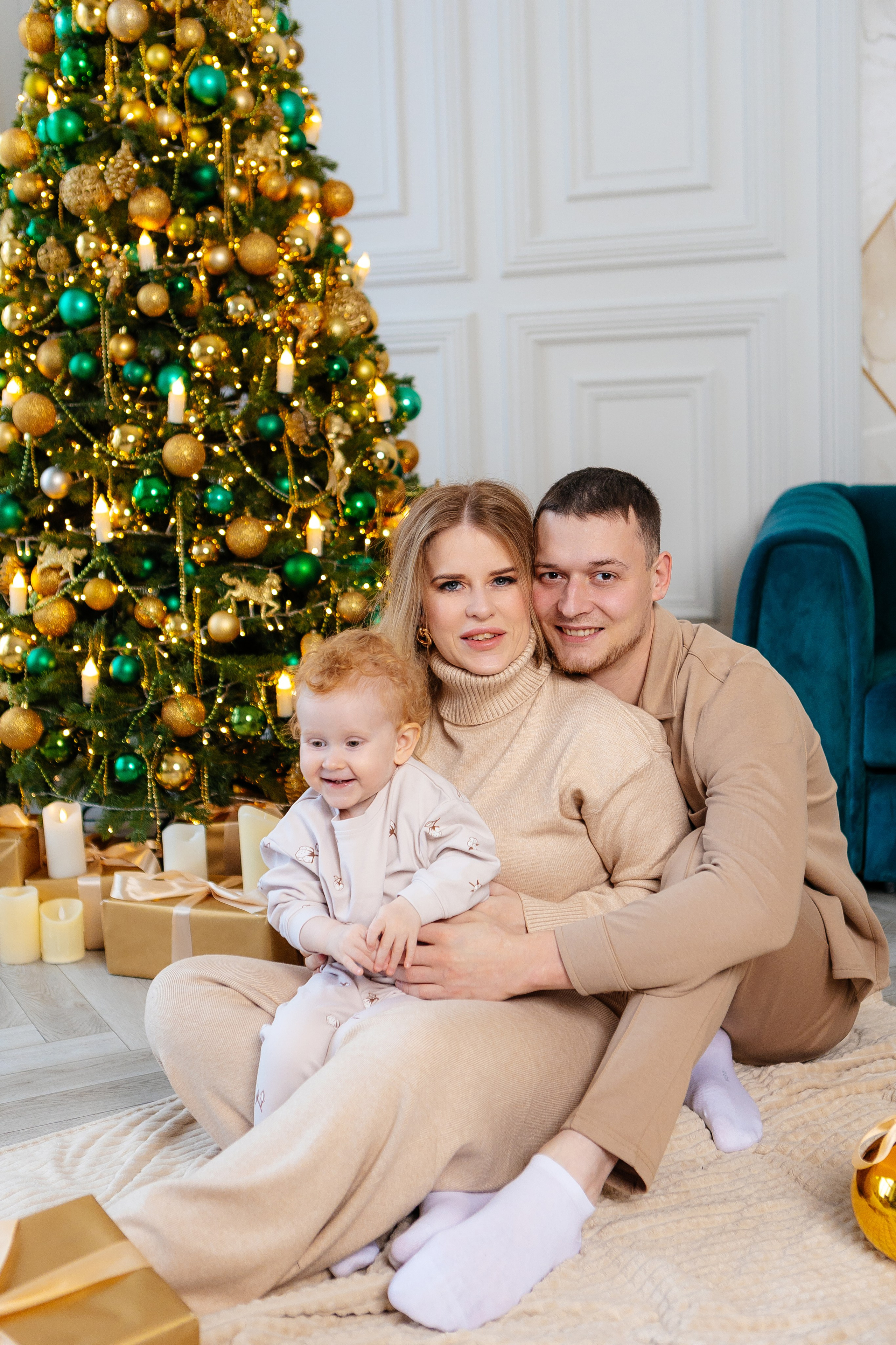 Анна с семьей. Семейный и детский фотограф в Москве Александра Мак