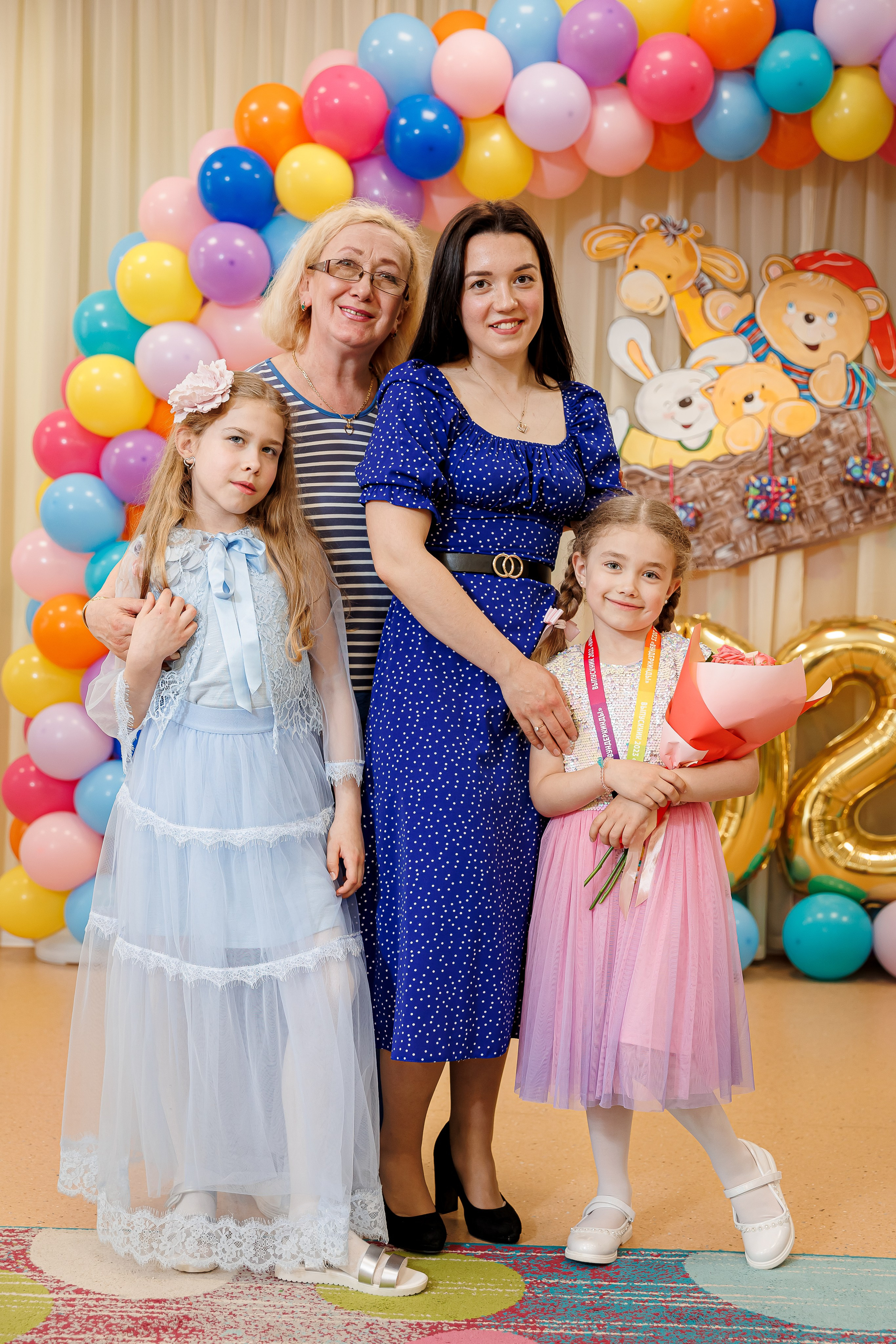 Портфолио Выпускные в детском саду. Семейный и детский фотограф Комина Елена, Власиха, Одинцово