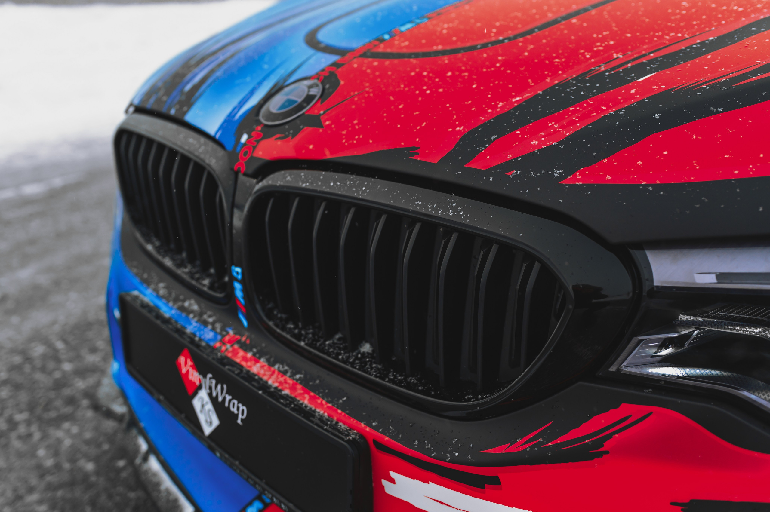 Винилография на BMW 5 G20. Студия дизайна и оклейки авто Barmaley Design