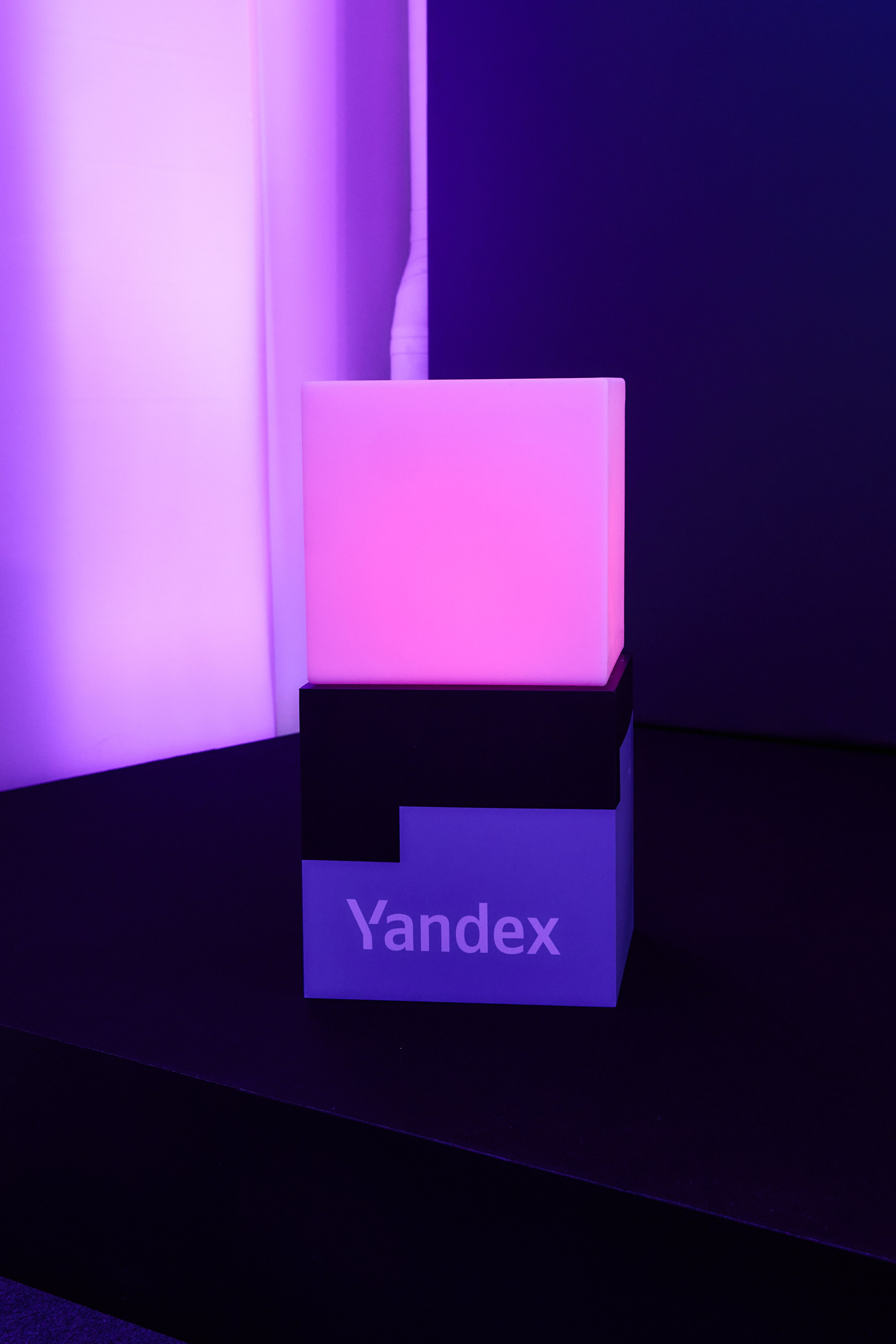 Interior Yandex Crowd. Максим Ерастов — Ивент-фотограф Москва