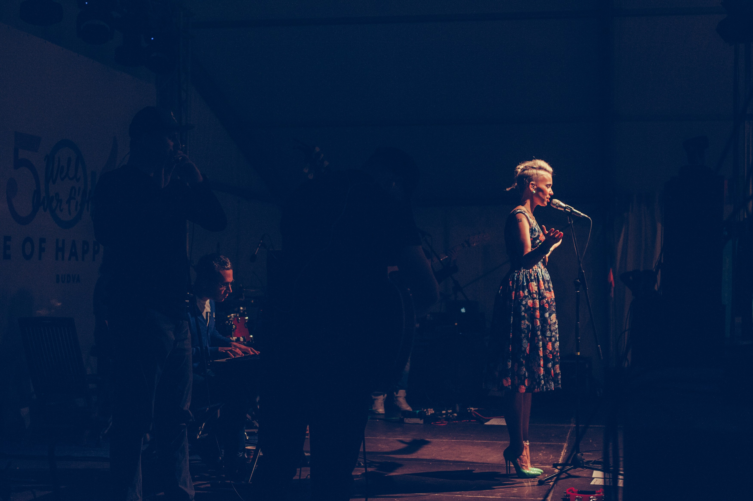 Концерт Варвары Визбор. Фотограф Елена Снегирева. Семейный фотограф в Москве Елена Снегирева