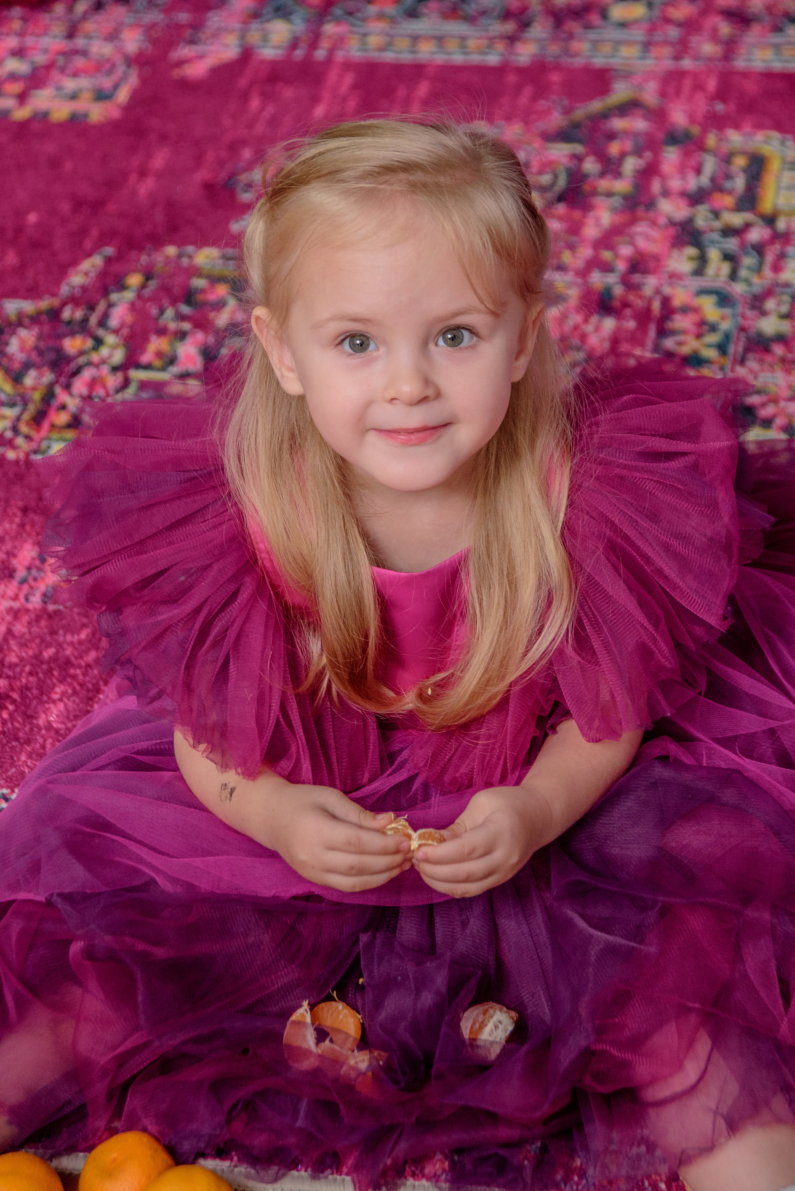 Новогодняя съёмка девочки. Детский студийный фотограф Сочи