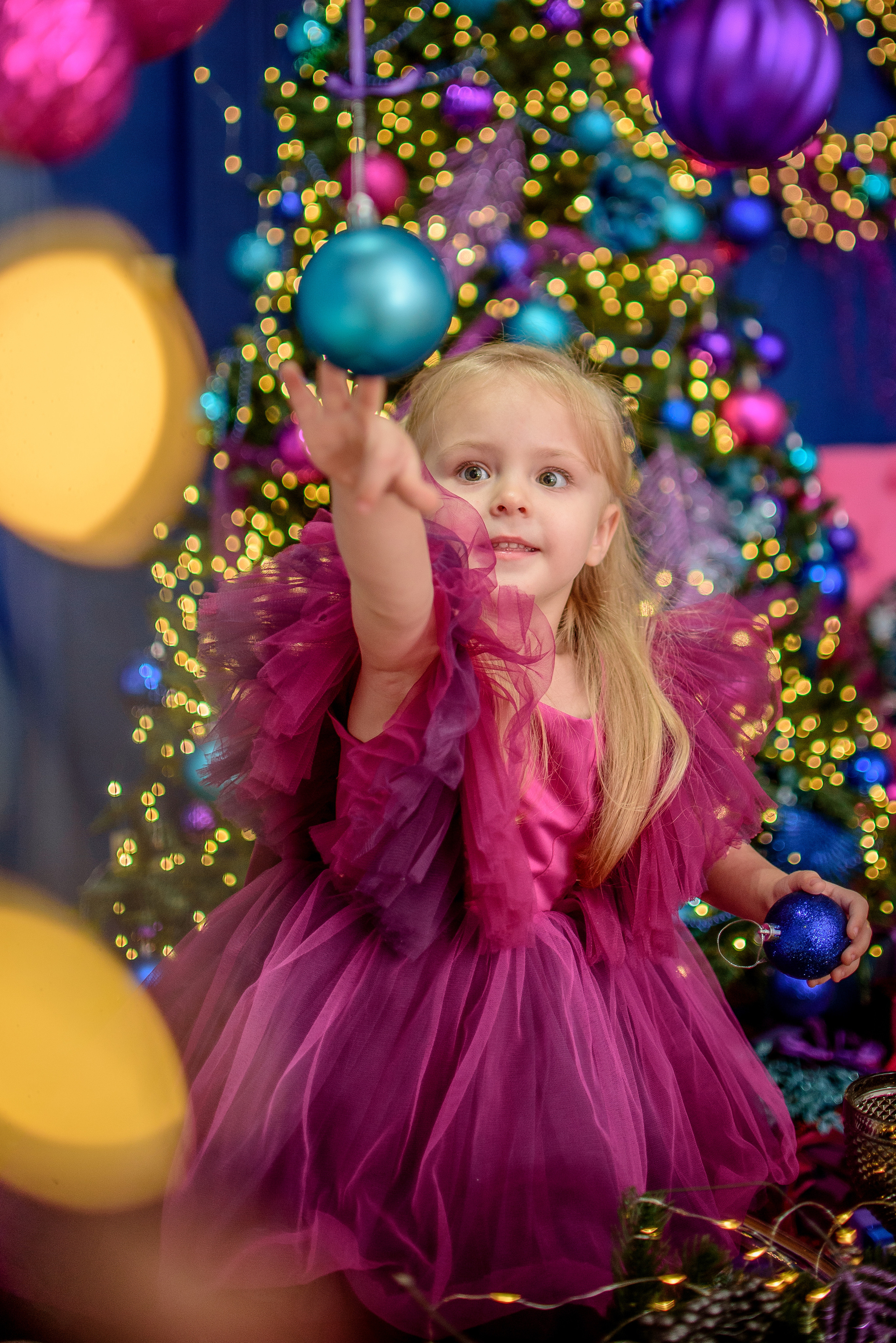 Новогодняя съёмка девочки. Детский студийный фотограф Сочи