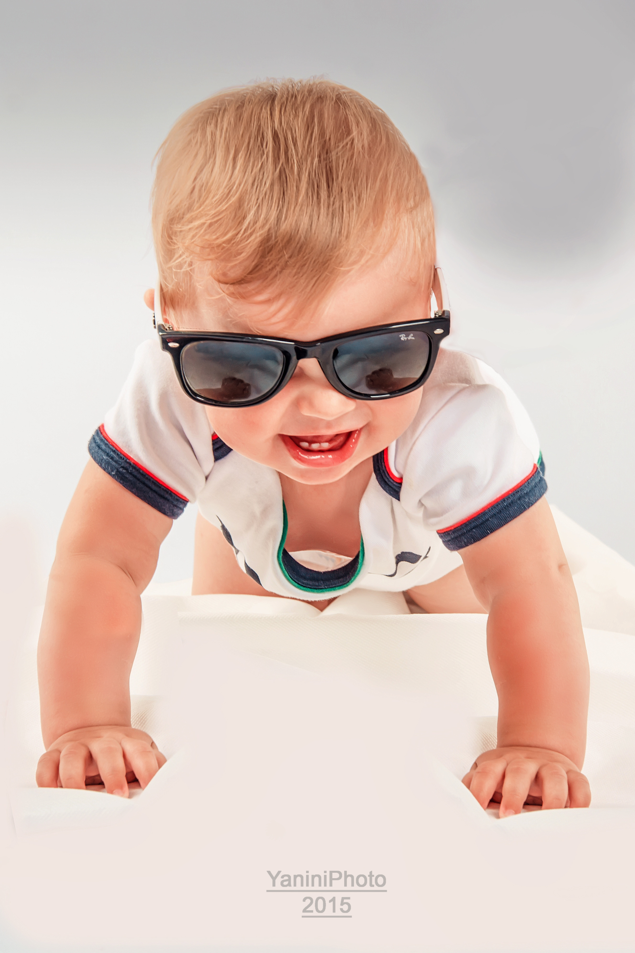 Фотосессия на годик. Детский студийный фотограф Сочи