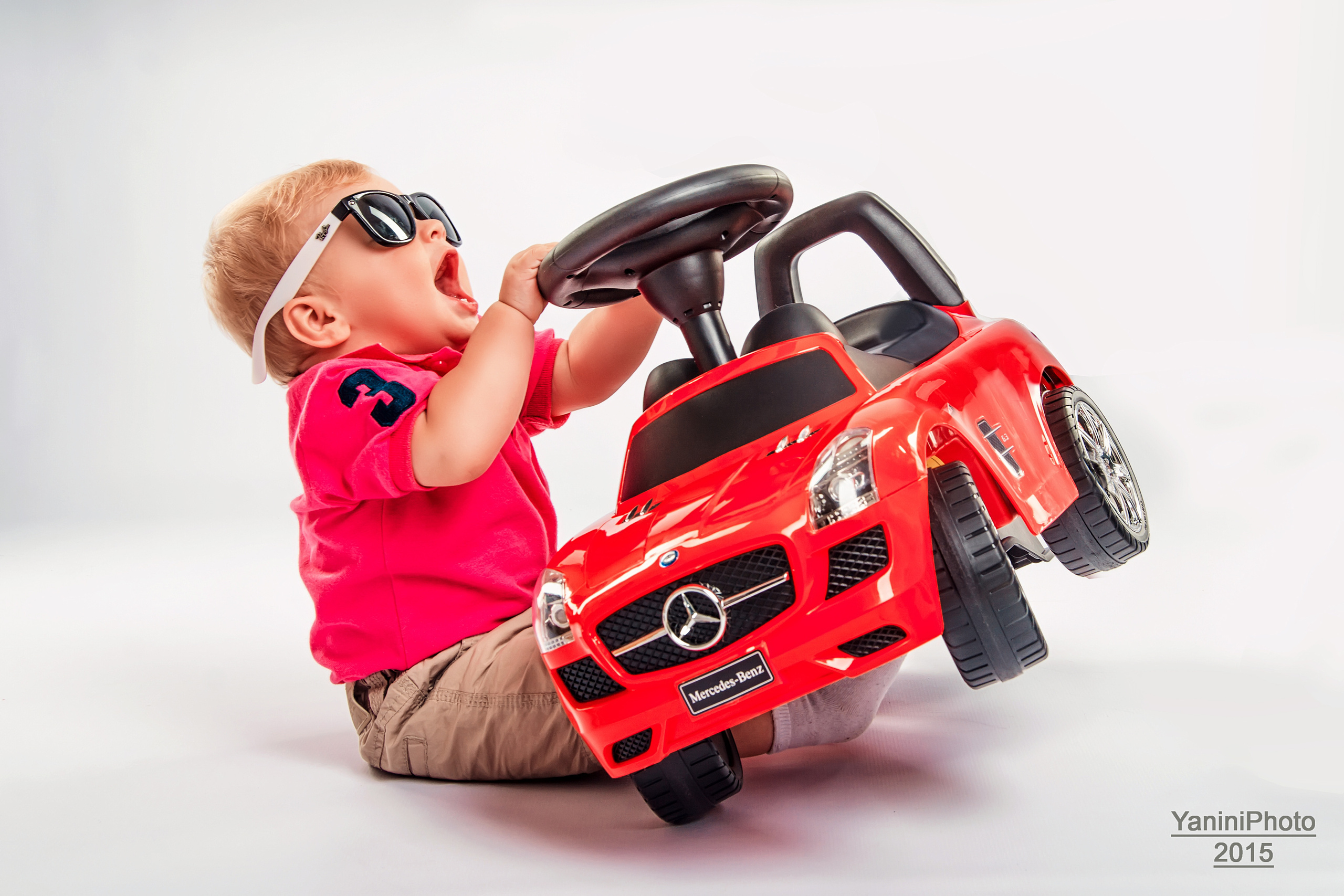 Фотосессия на годик. Детский студийный фотограф Сочи