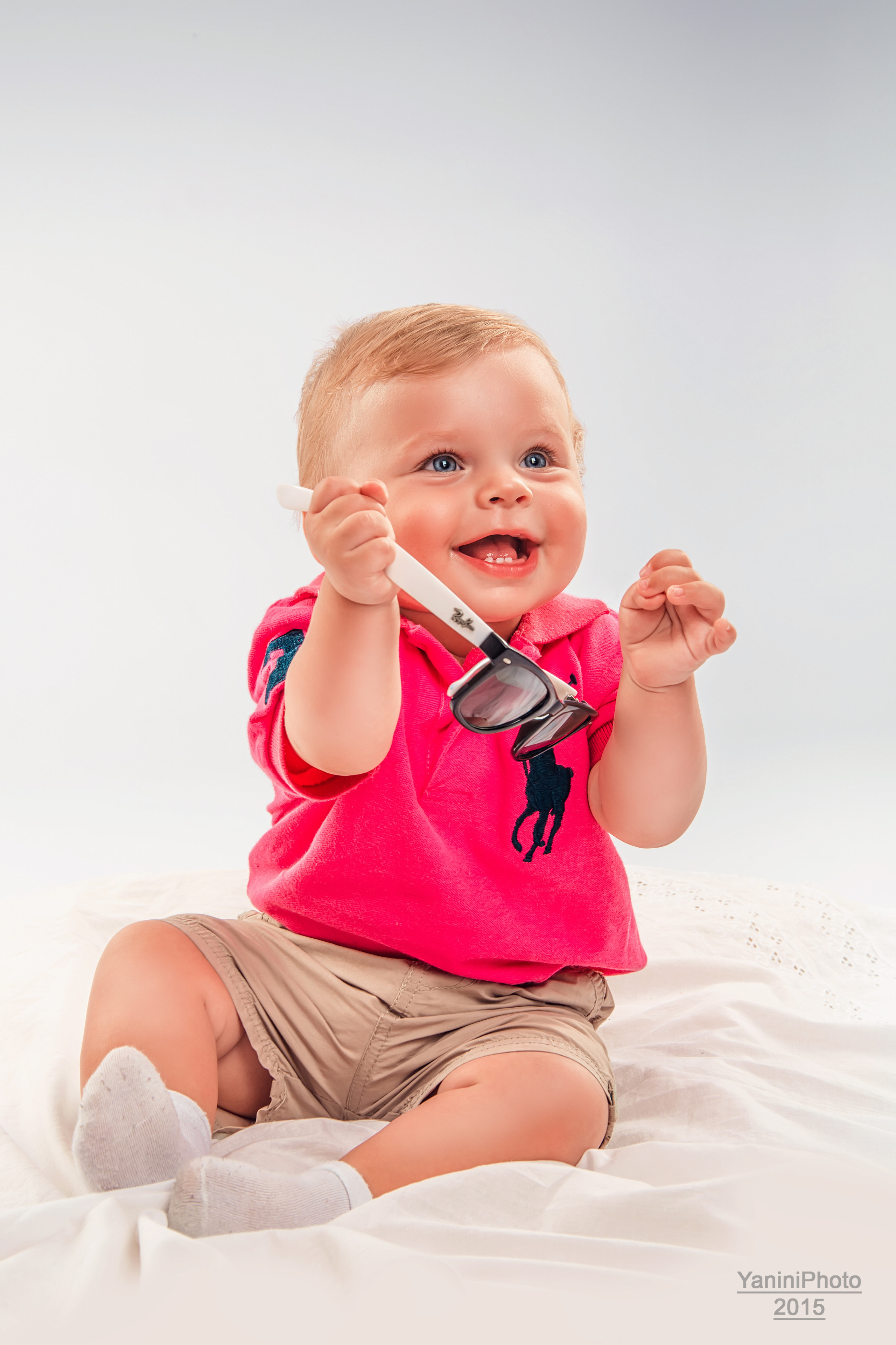 Фотосессия на годик. Детский студийный фотограф Сочи